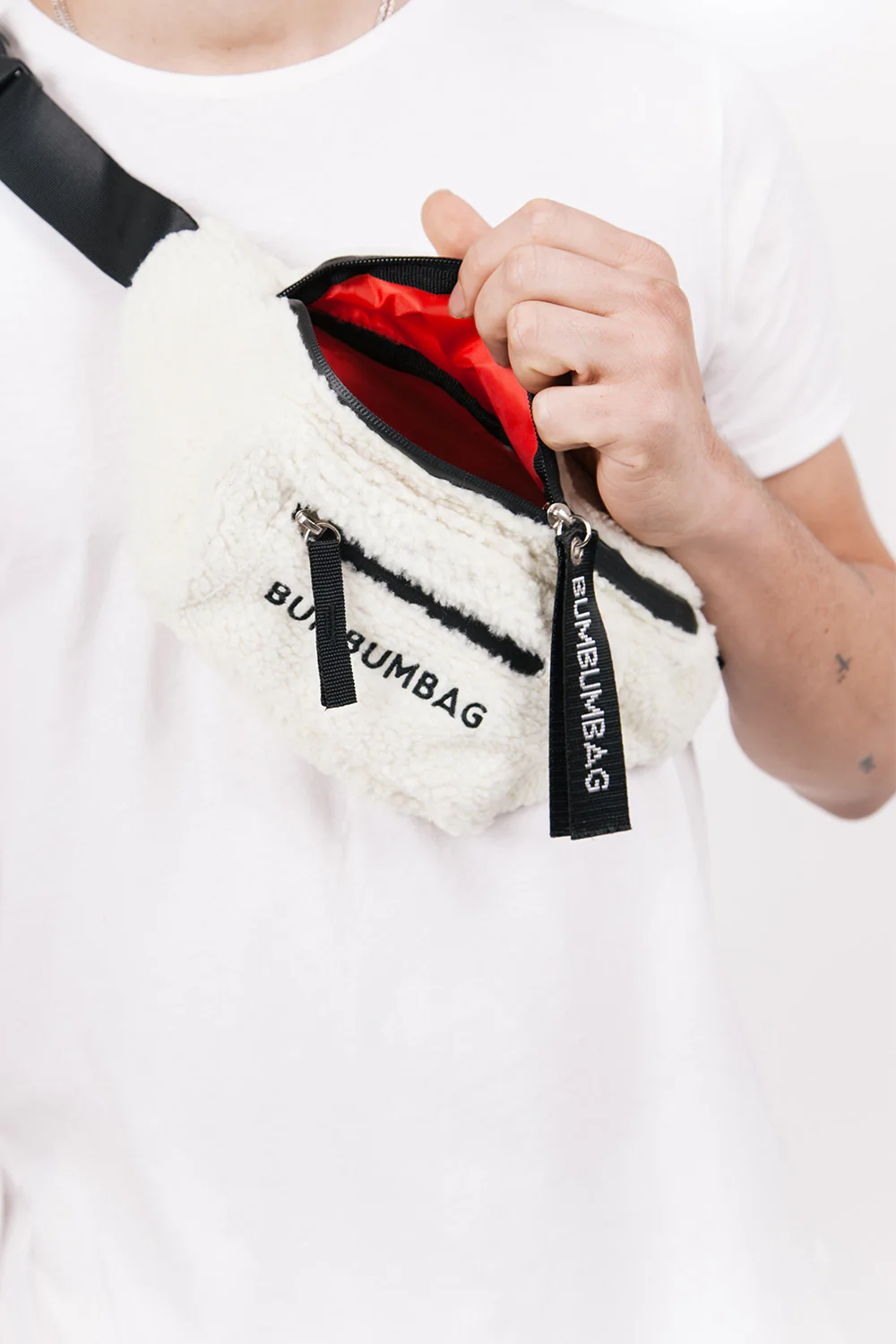Sac banane sherpa texte double zips beige - Image 5