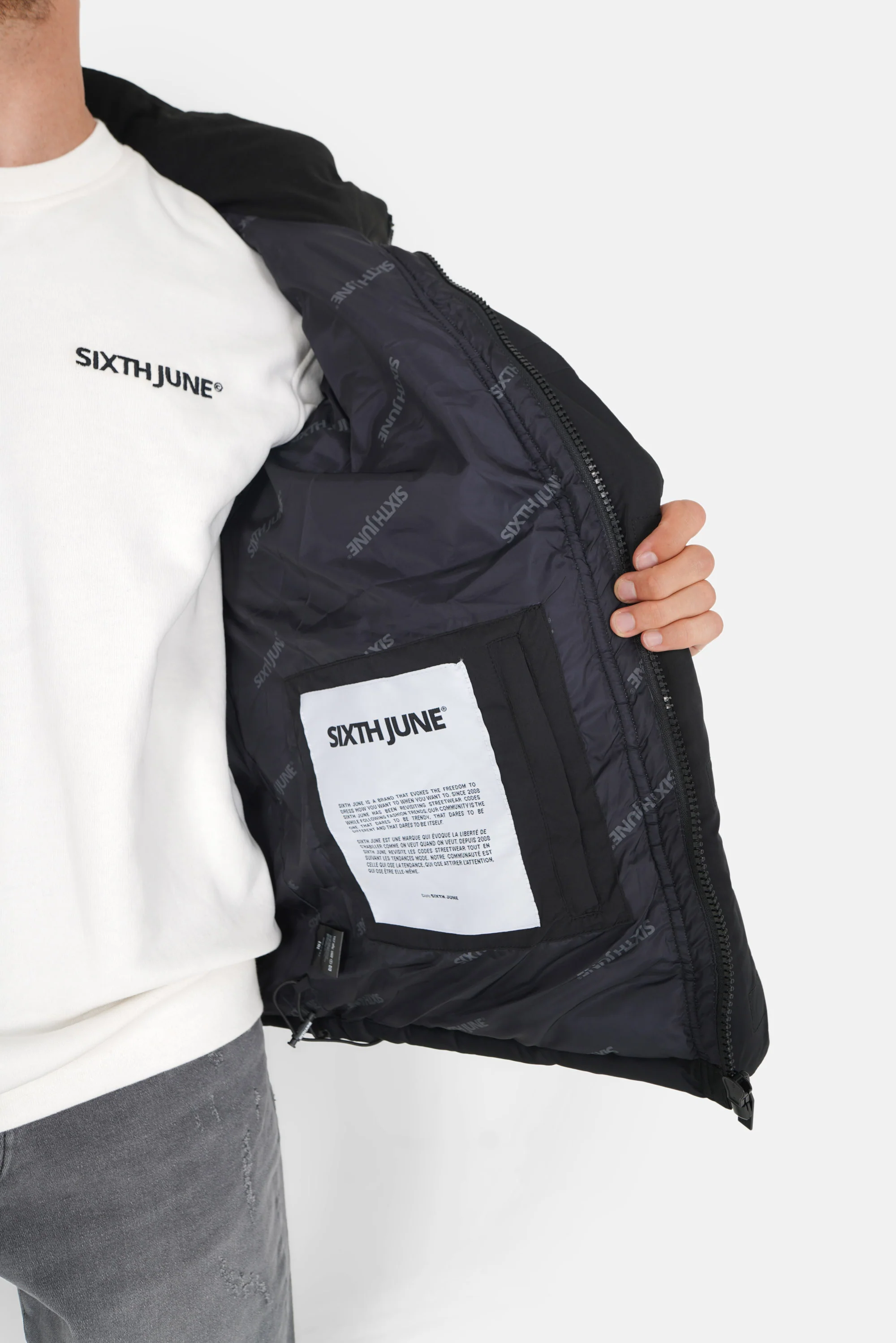 SEAMLESS embossed puffer jacket - Image 3