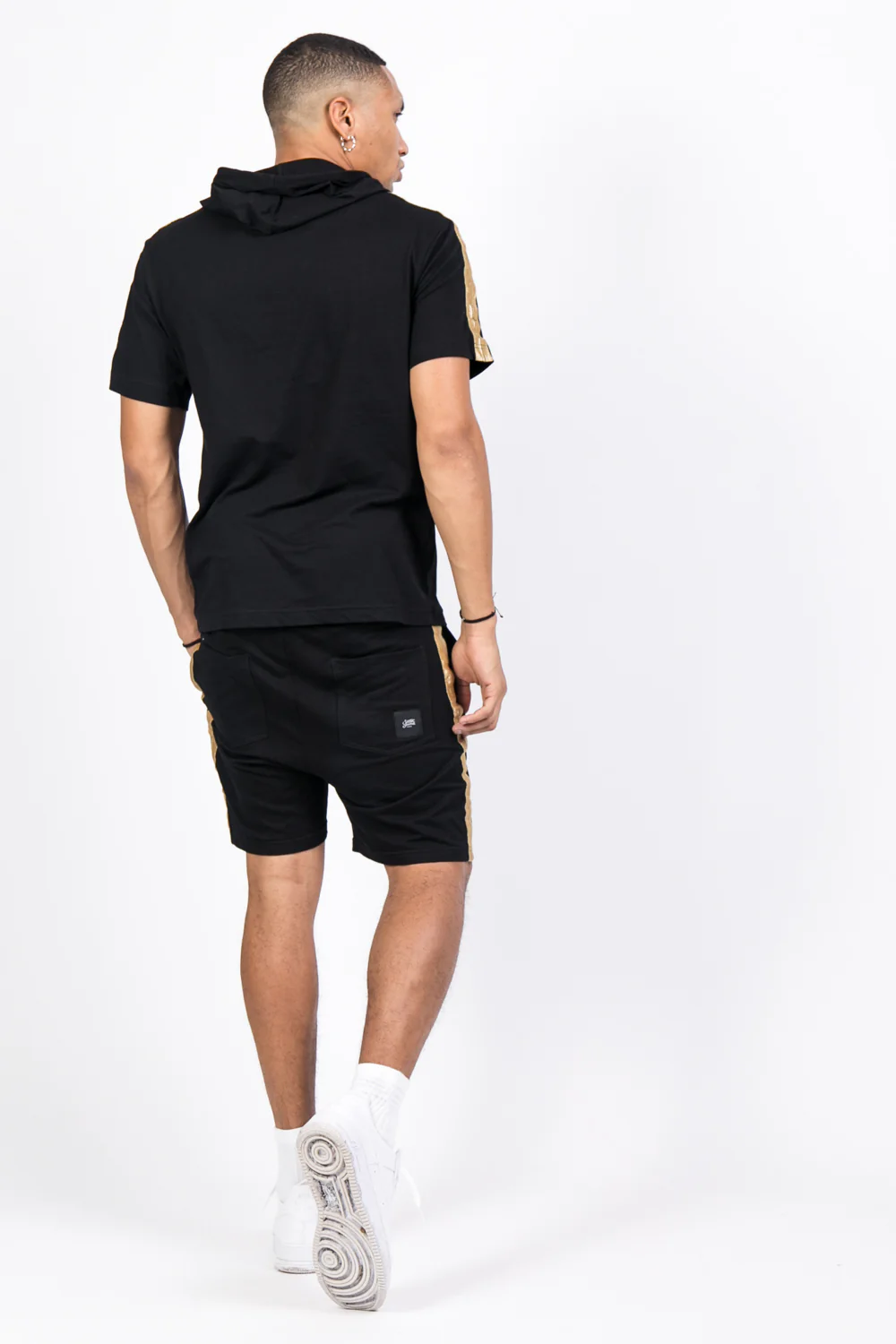Short bandes dorées noir - Image 3