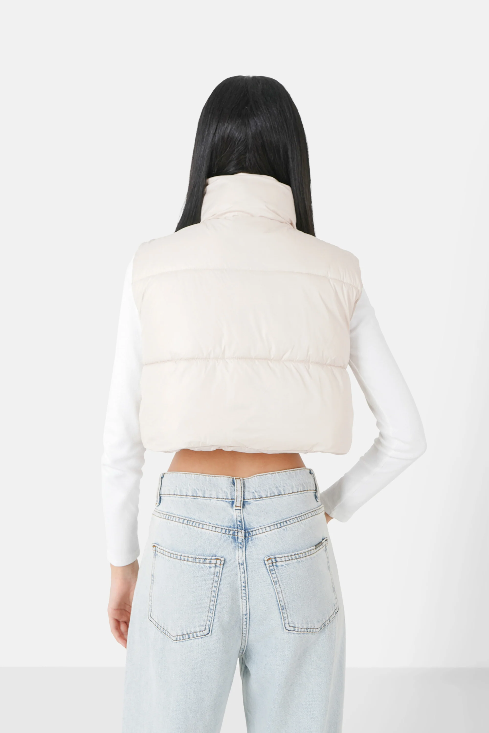 EMBROIDERED sleeveless puffer jacket - Image 5