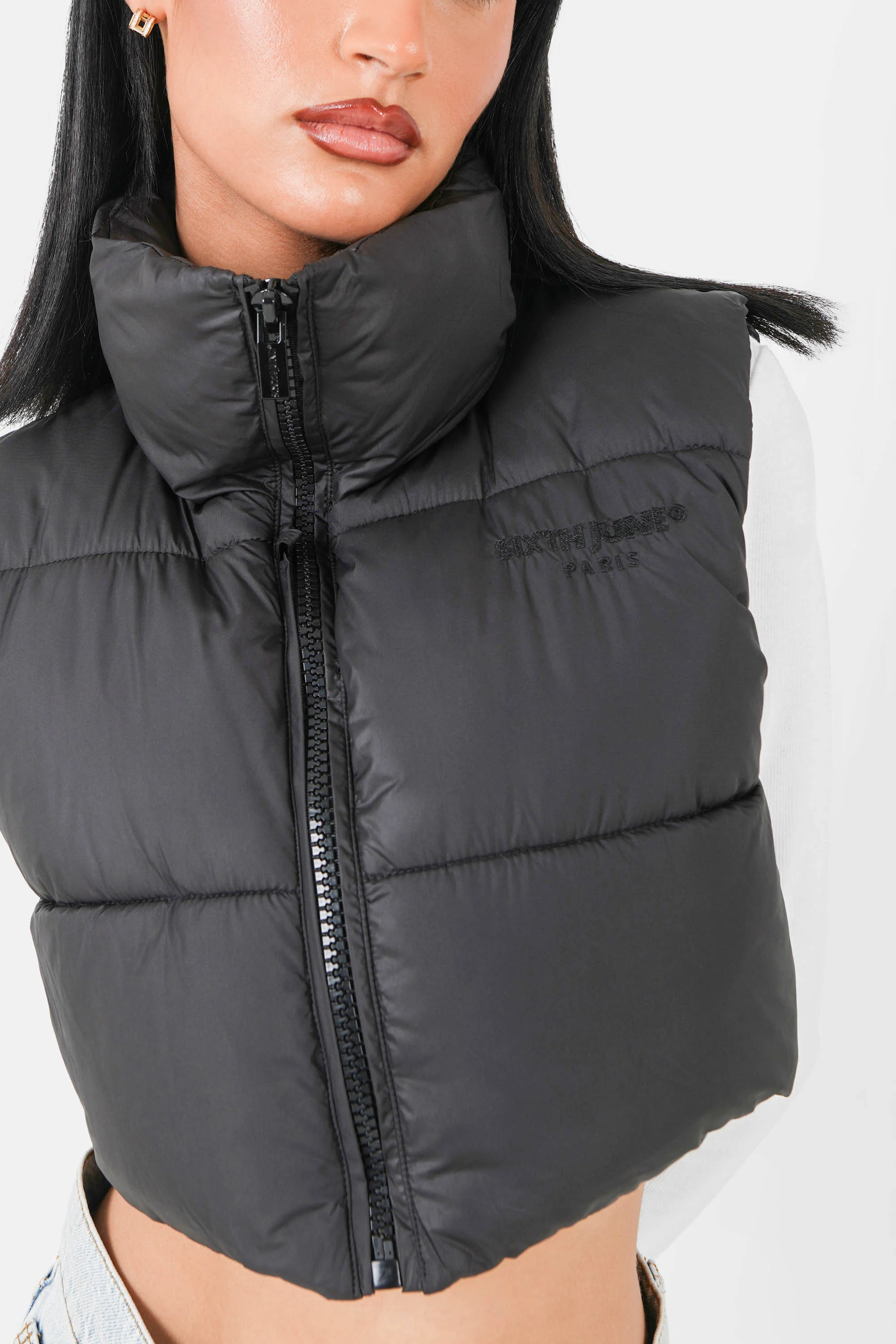 EMBROIDERED sleeveless puffer jacket - Image 4