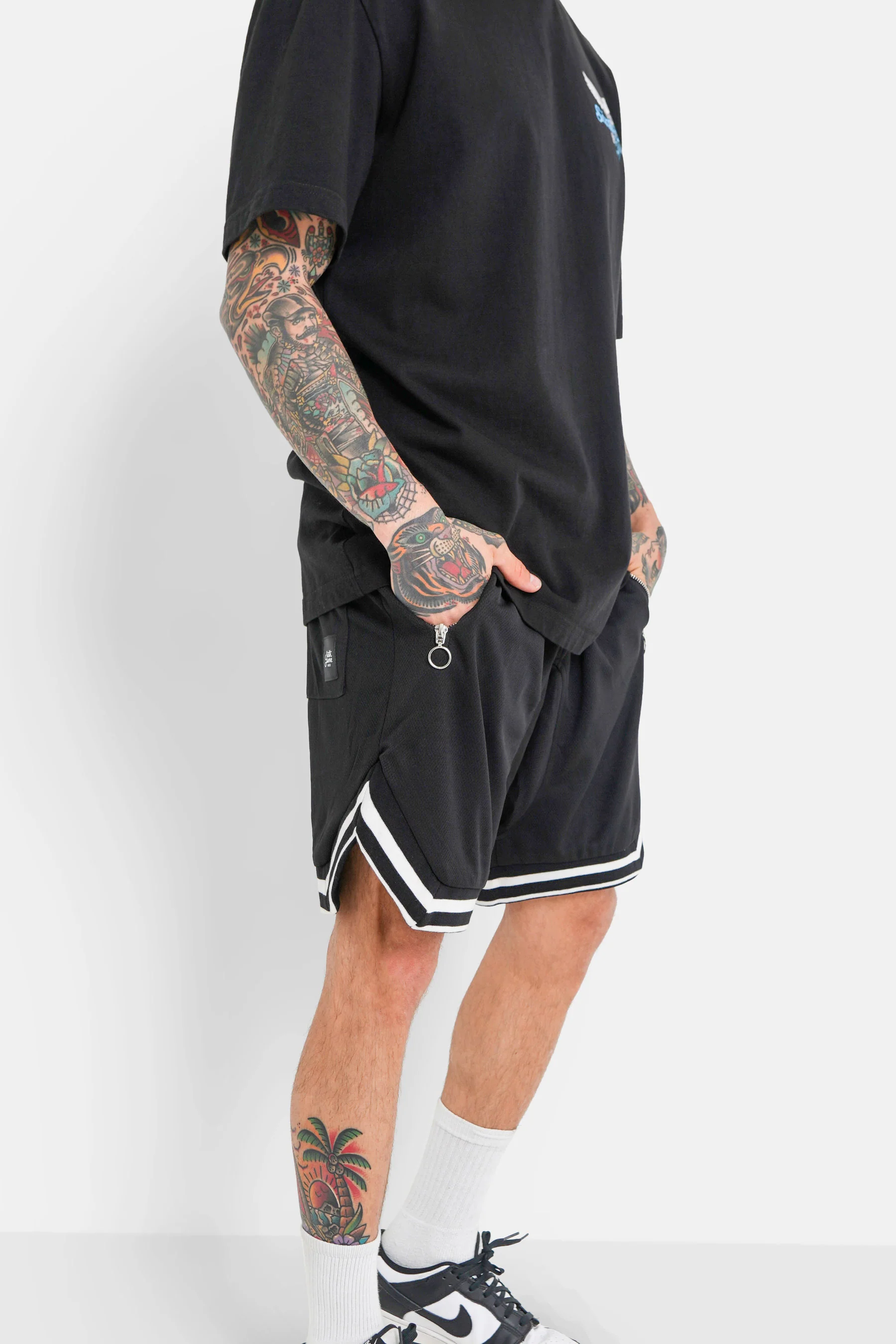 Short sport bandes Noir - Image 4