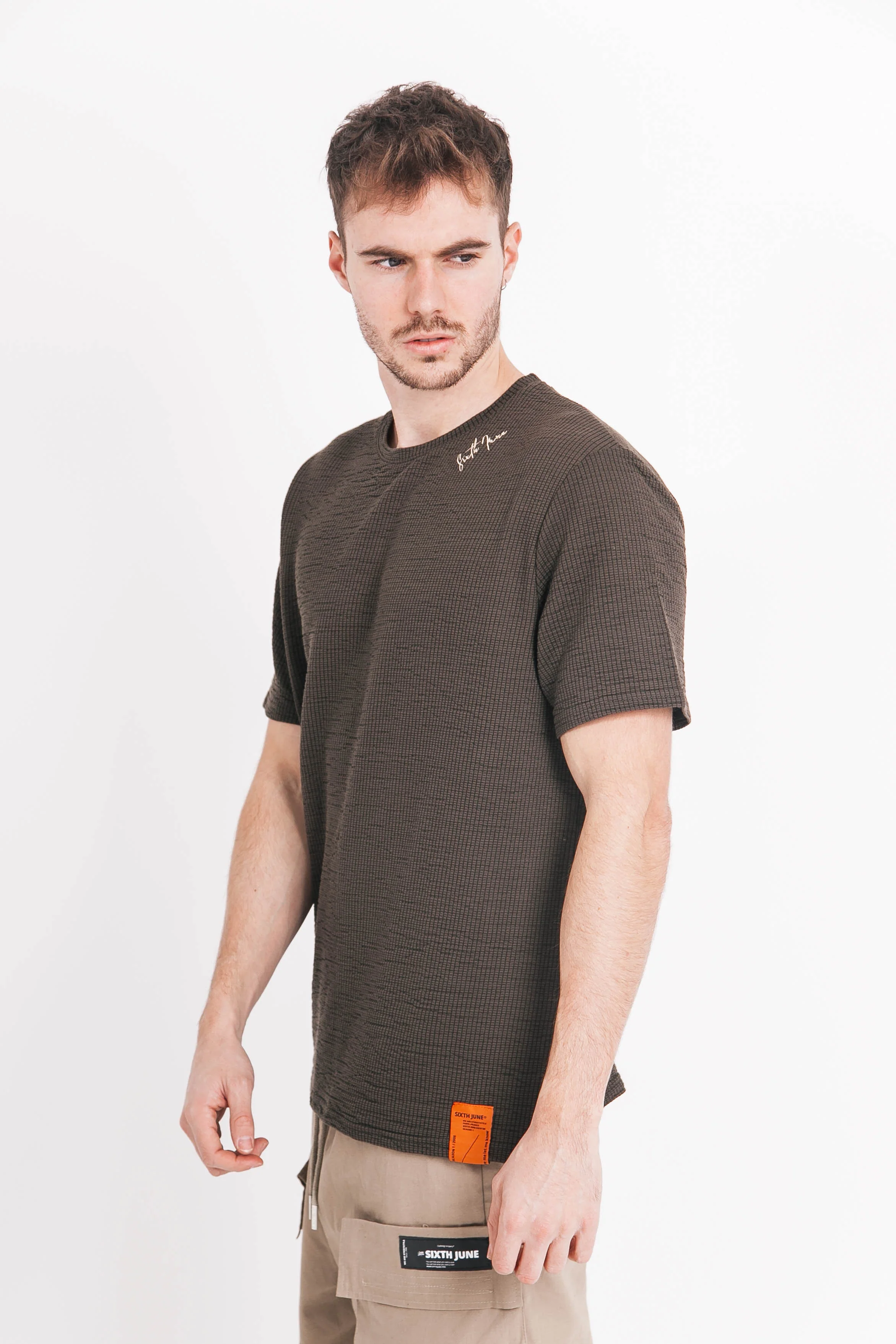 T-shirt gaufré brodé kaki foncé - Image 4