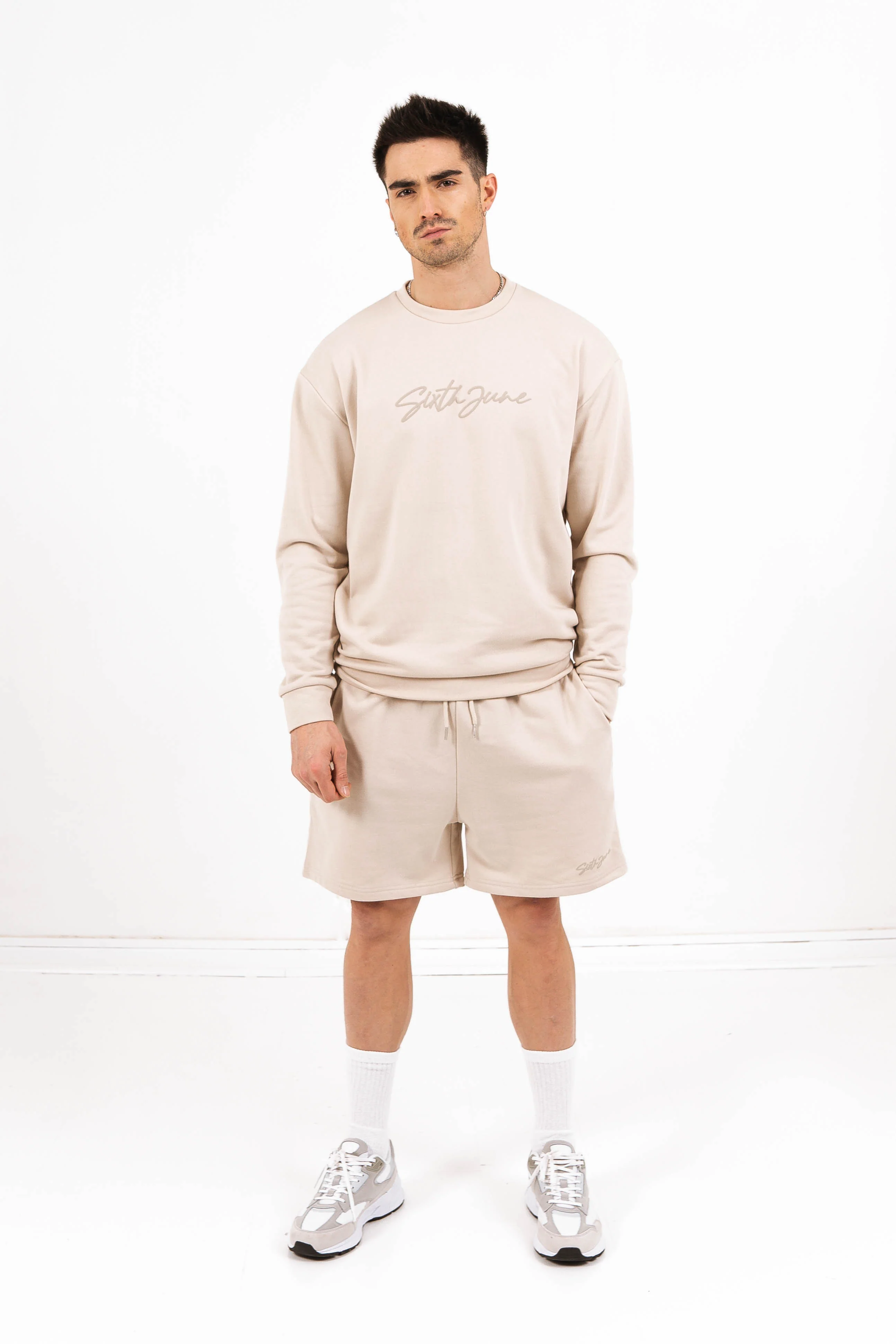 Short logo signature beige - Image 5