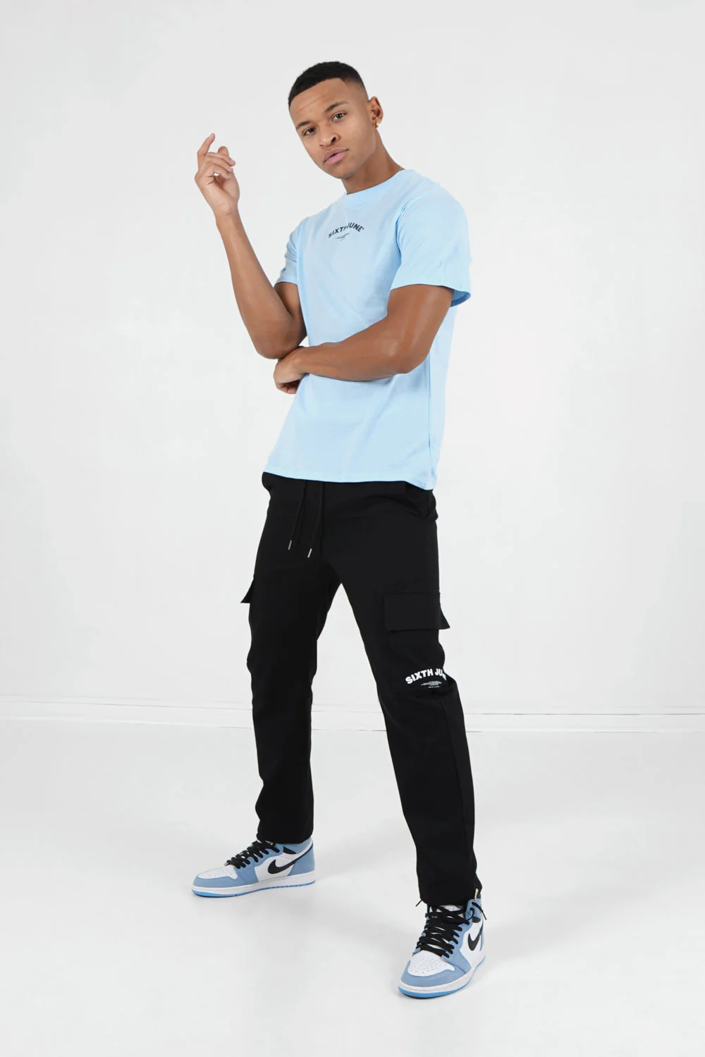 Pantalon cargo logo incurvé Noir - Image 2
