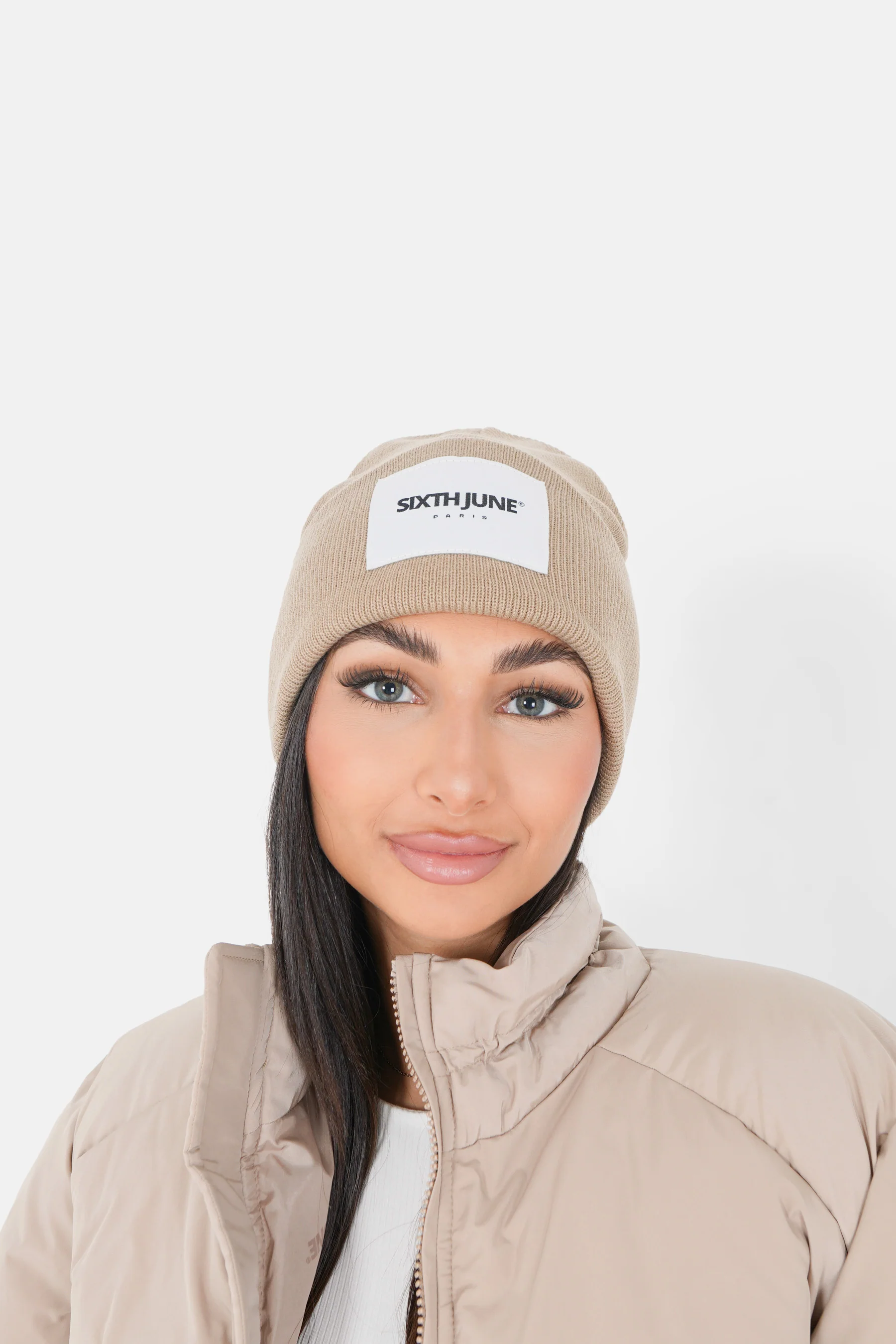 Bonnet logo patch Beige - Image 2