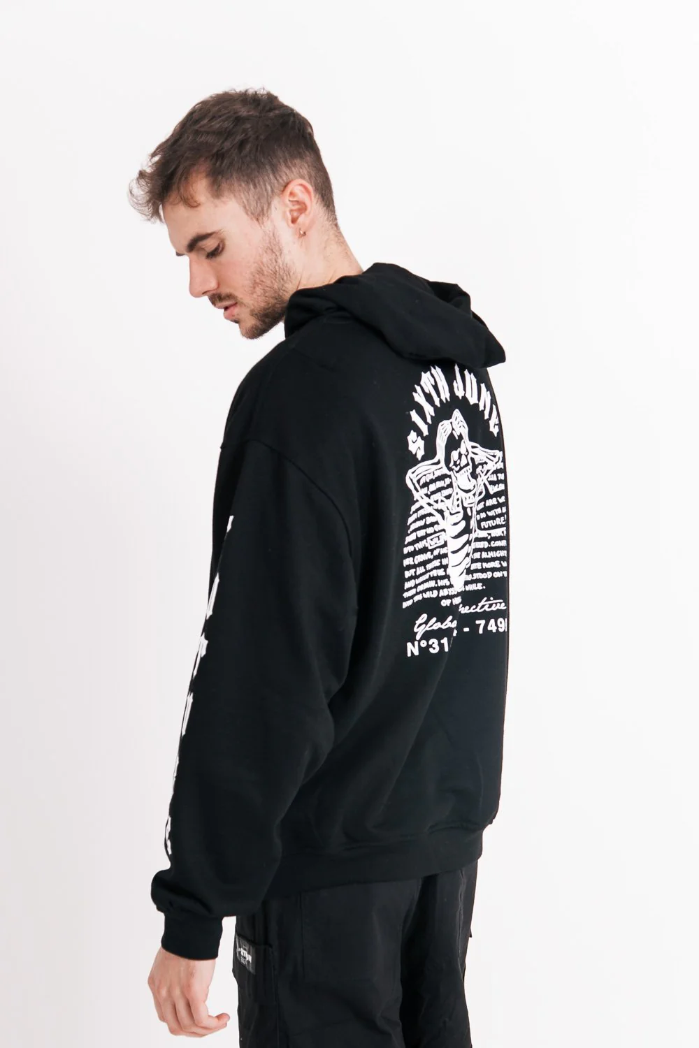 Sweat capuche squelette gothique Noir - Image 5