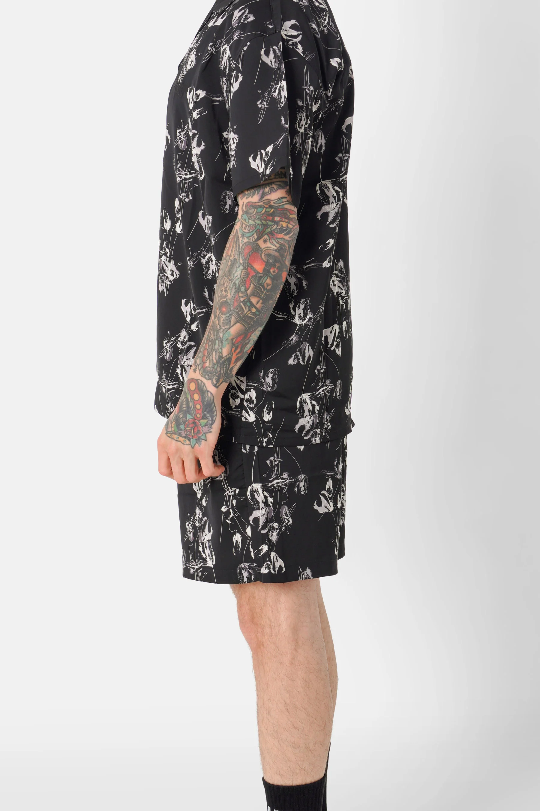 Short fluide imprimé floral Noir - Image 4