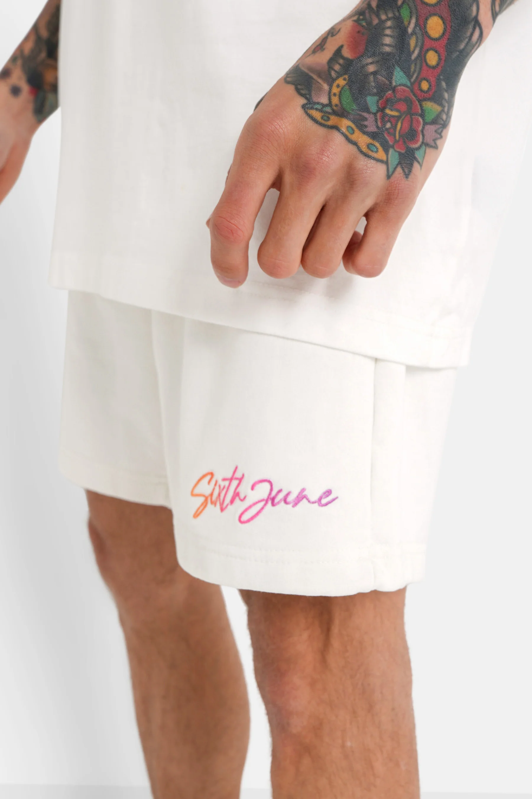 Short relief logo signature Blanc - Image 3