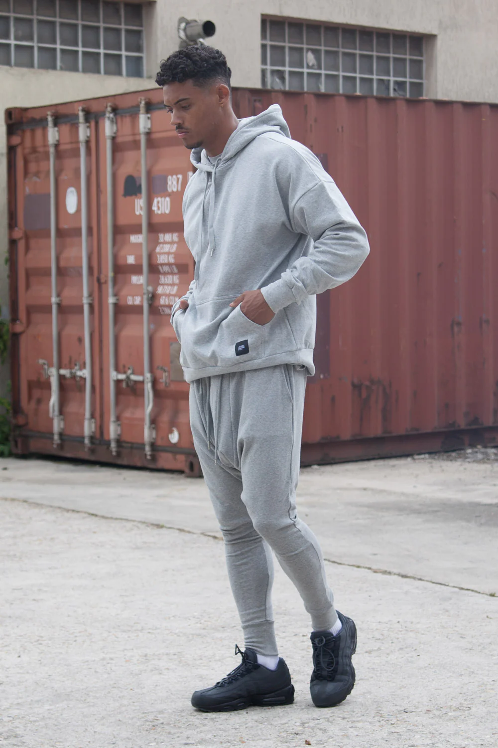Sweat capuche épaules tombantes gris clair - Image 2