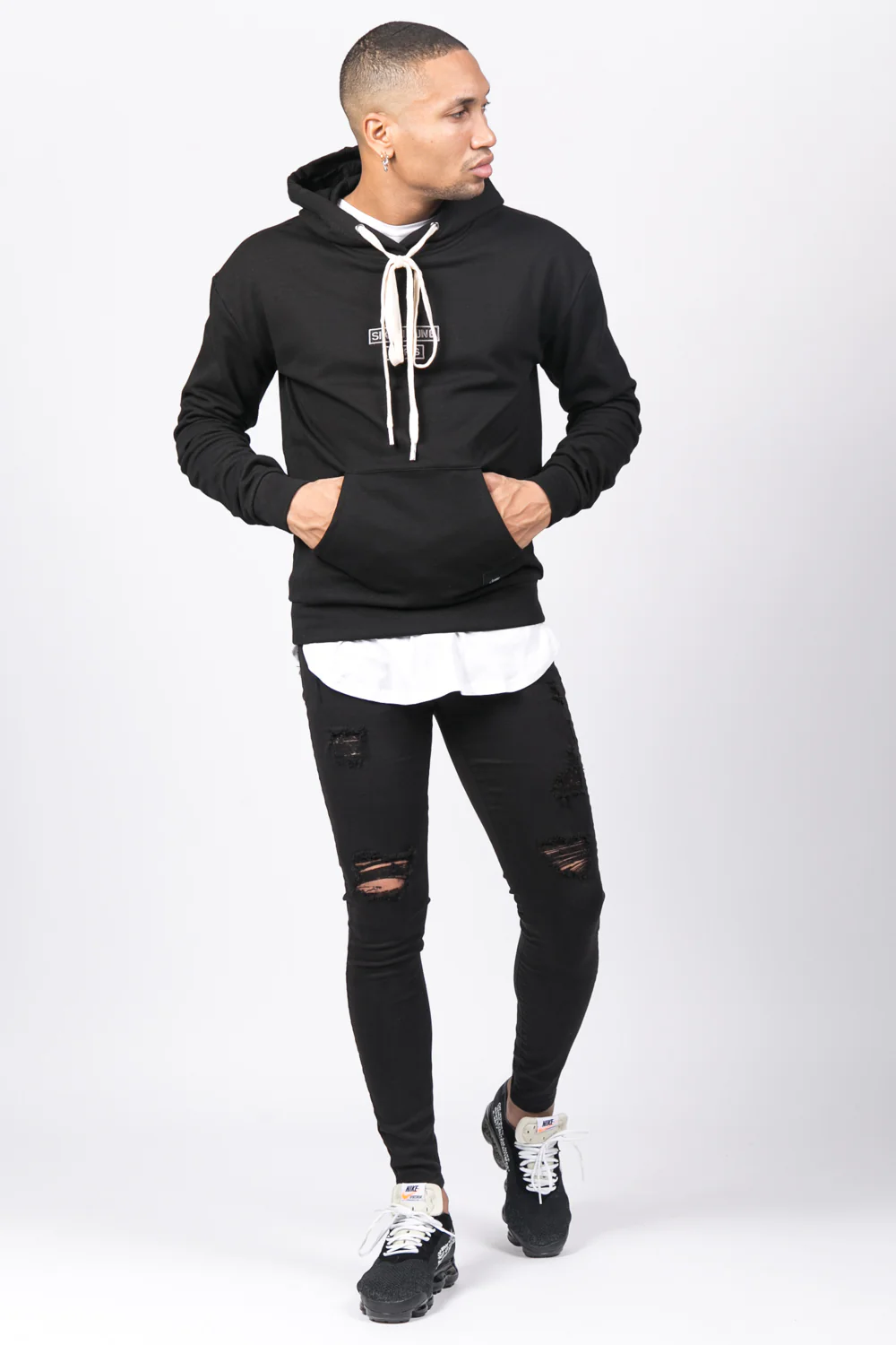 Sweat capuche logo brodé noir - Image 2
