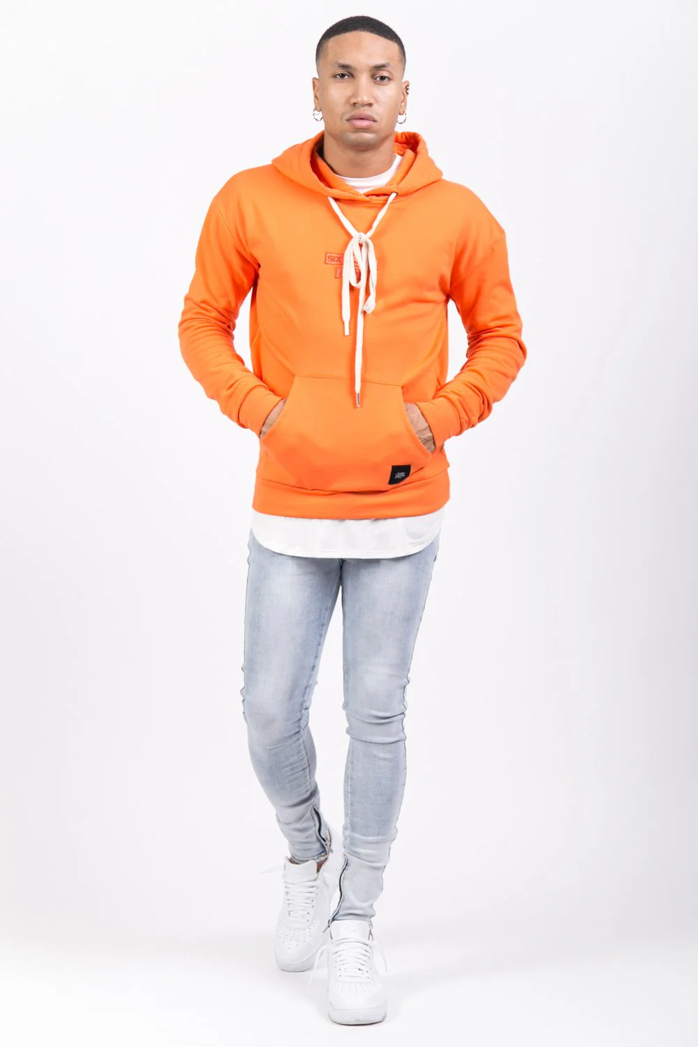 Sweat capuche logo brodé orange - Image 2