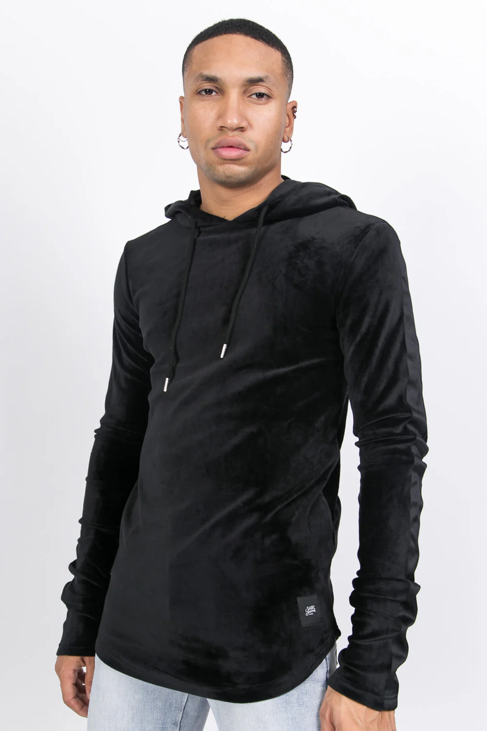Sweat capuche velours noir - Image 5