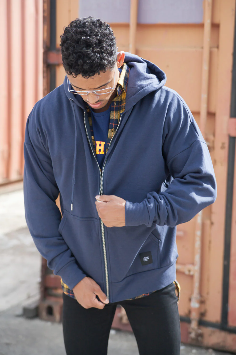 Sweat capuche zip épaules tombantes bleu foncé - Image 4