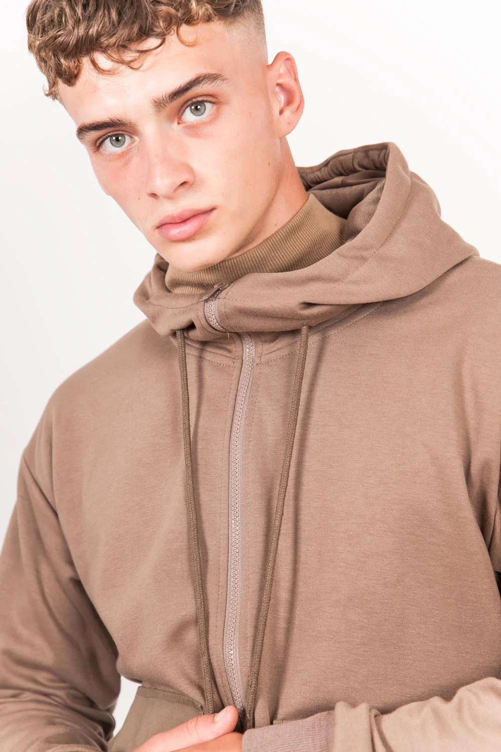 Sweat capuche zippée cargo beige - Image 3