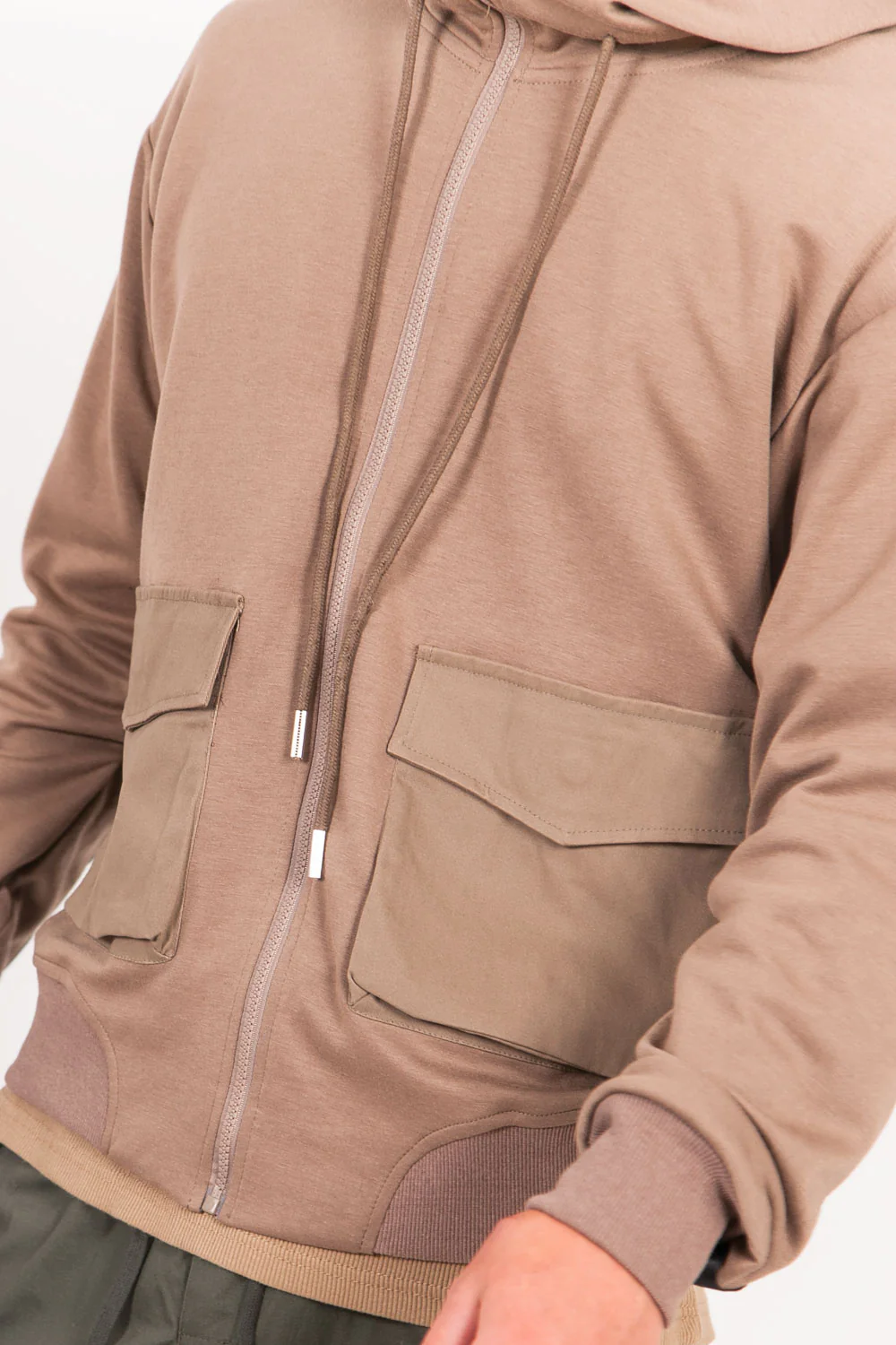 Sweat capuche zippée cargo beige - Image 4