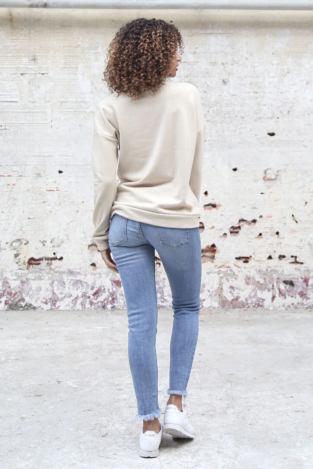 Sweat classique beige - Image 3