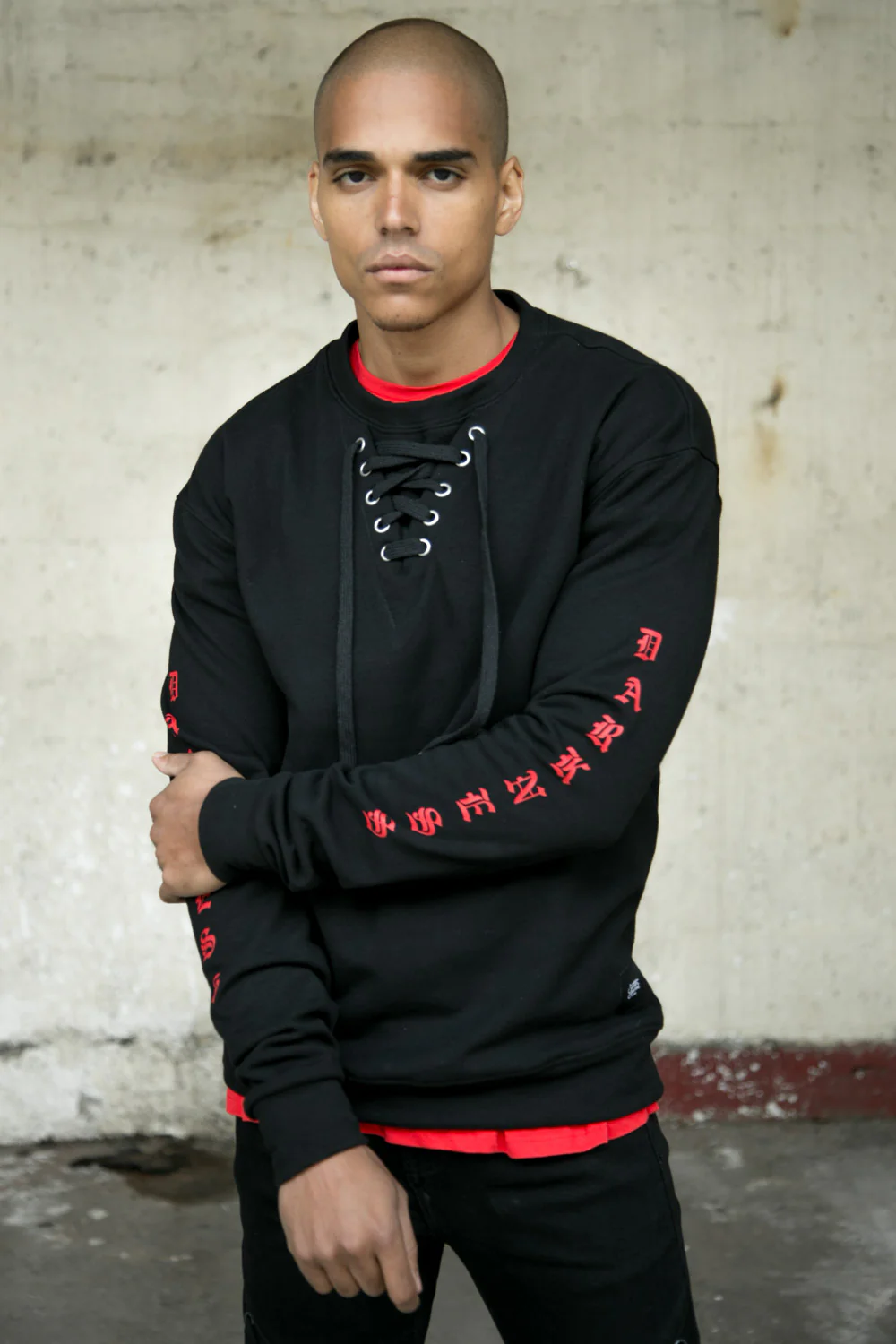 Sweat lacets typo gothique Sixth June noir - Image 5