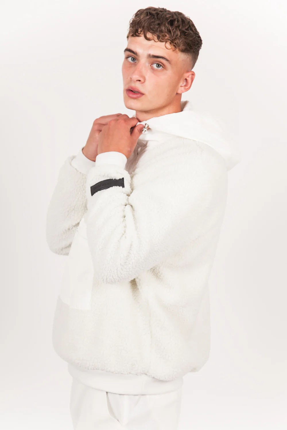 Sweat sherpa poche réfléchissante blanc cassé - Image 8