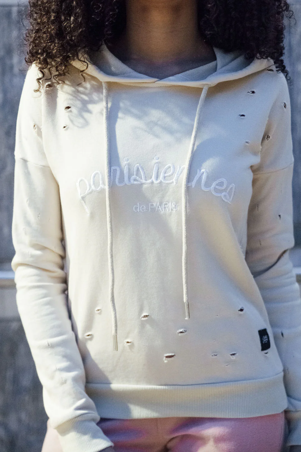 Sweat-shirt Parisiennes destroy beige W2367CS - Image 2