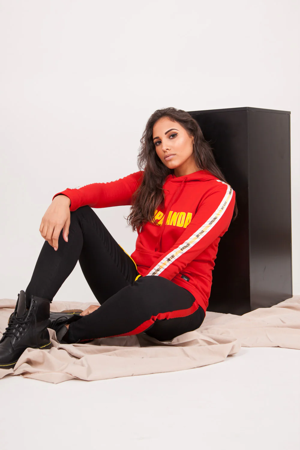 Sweatshirt bandes Propaganda rouge - Image 4