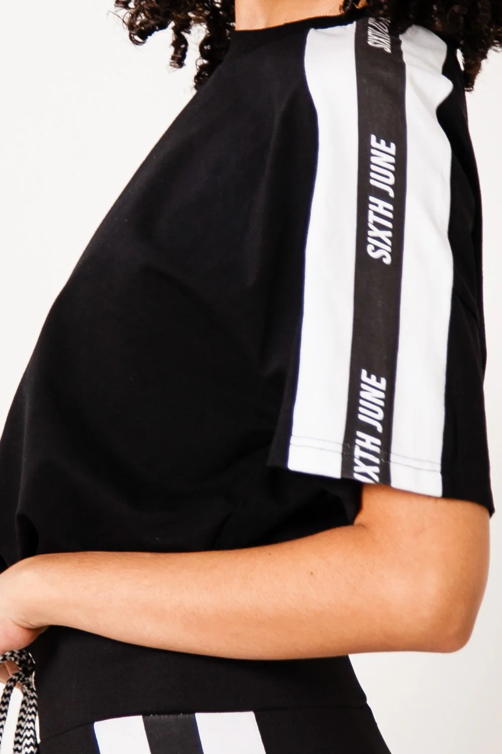 T-shirt court bande logo noir - Image 3