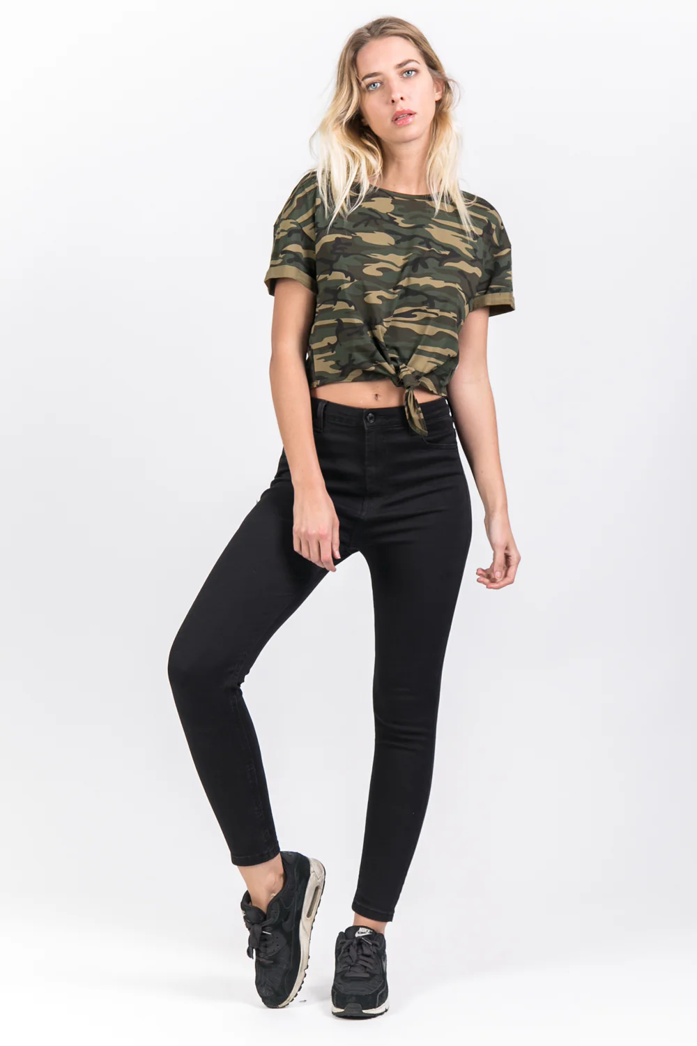 T-shirt à nouer vert camouflage - Image 2