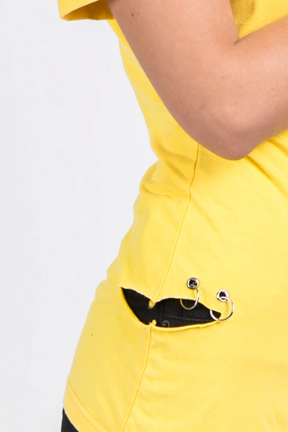T-shirt anneaux jaune - Image 6