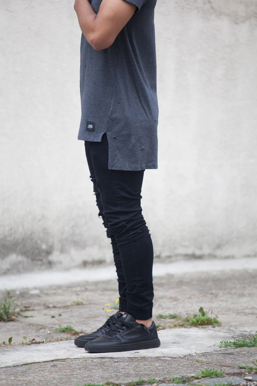 T-shirt asymétrique oversize gris foncé 2131C - Image 4