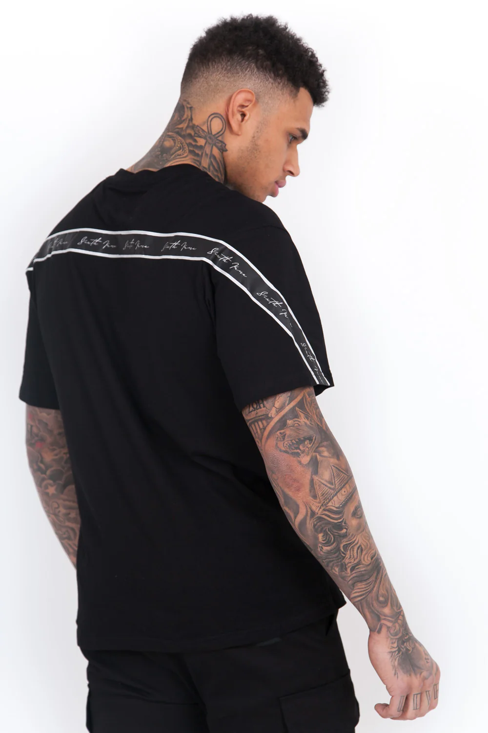 T-Shirt bandes dos noir - Image 4
