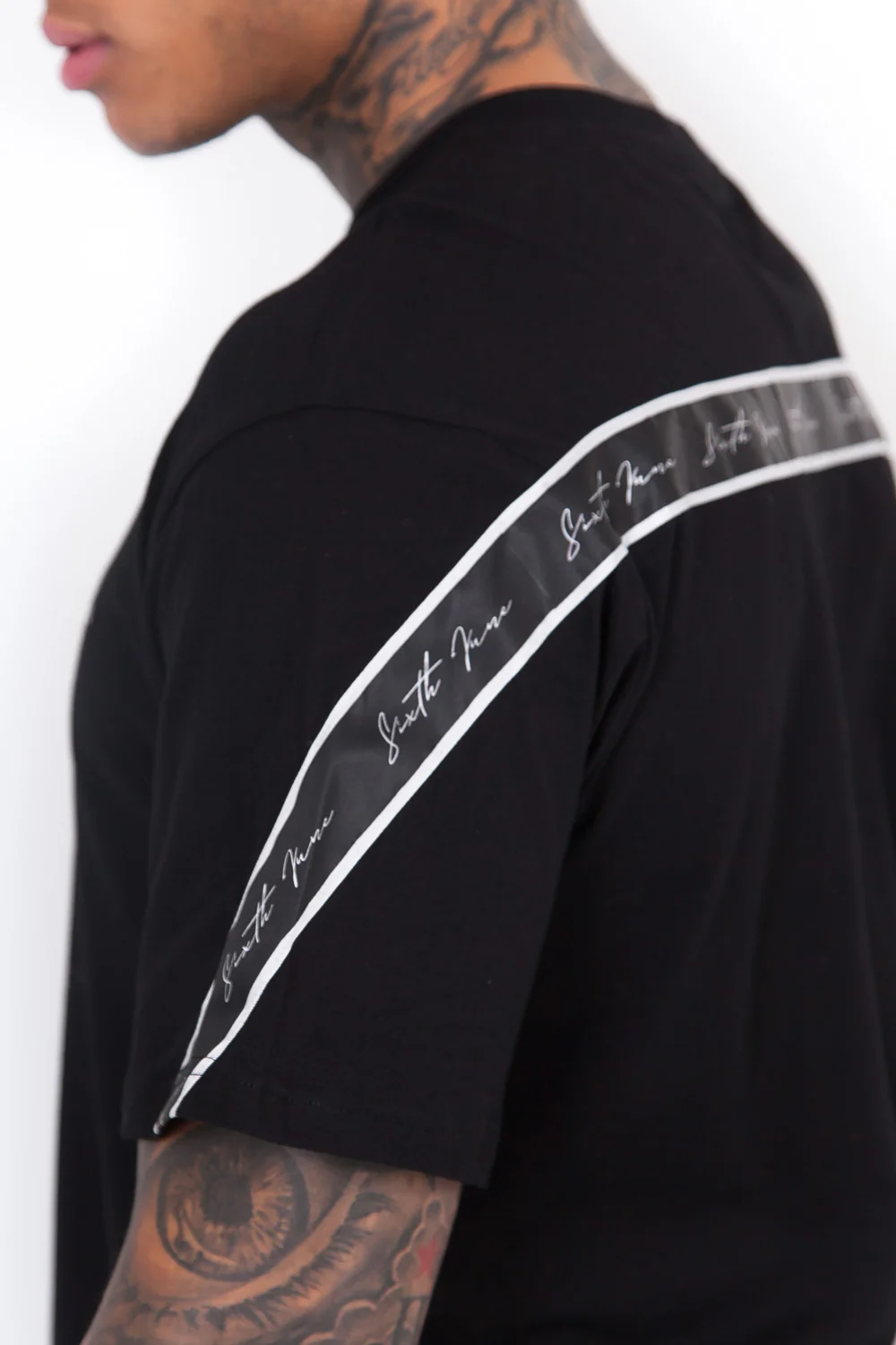 T-Shirt bandes dos noir - Image 5