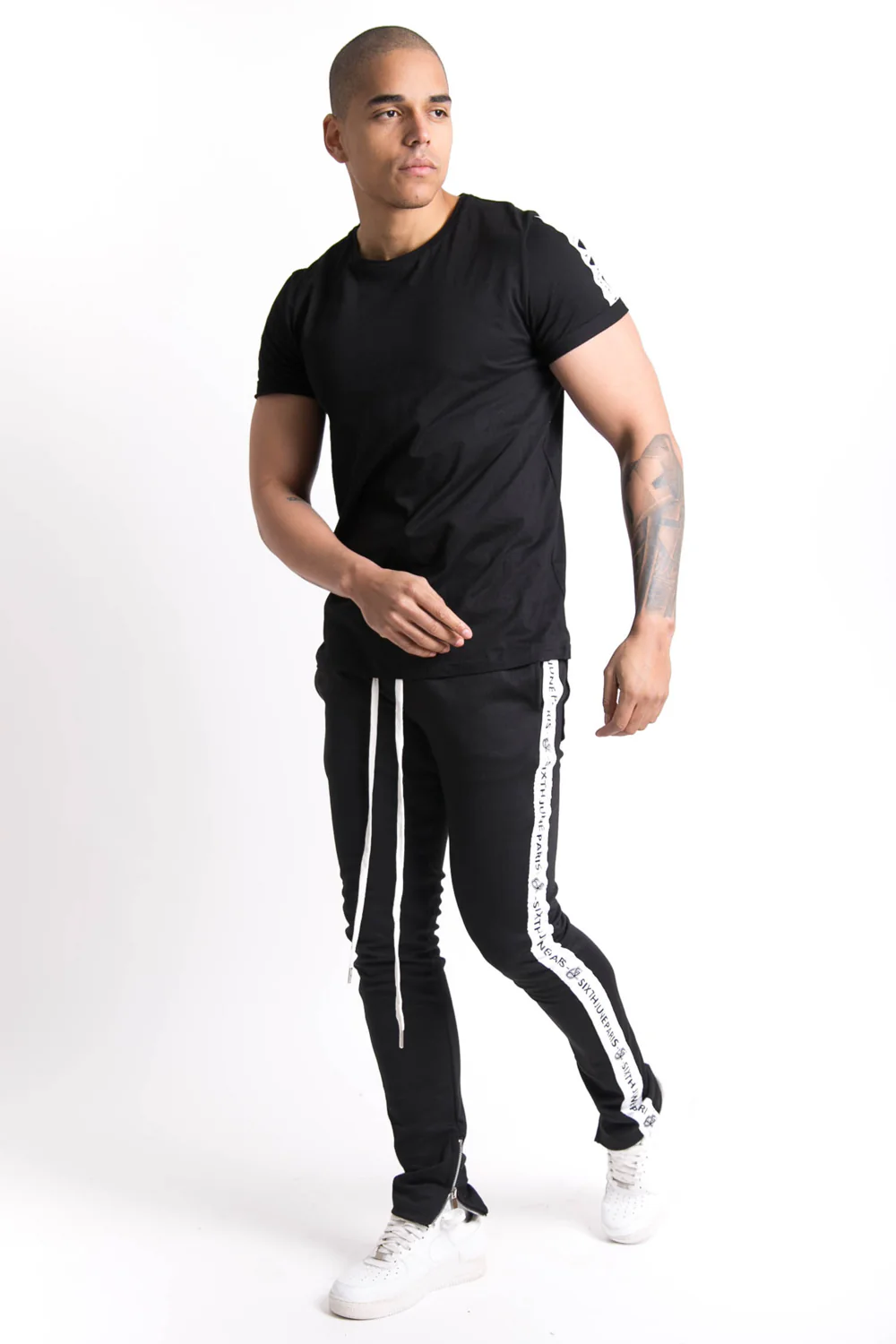 T-shirt bandes texte noir blanc - Image 5