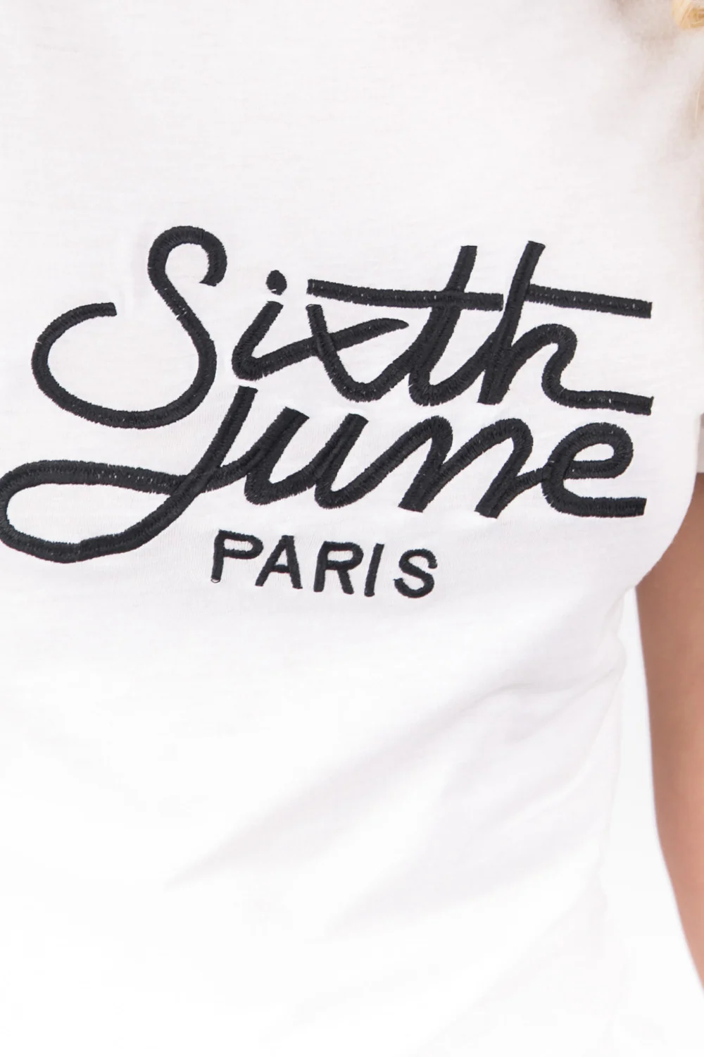 T-shirt brodé logo blanc - Image 6