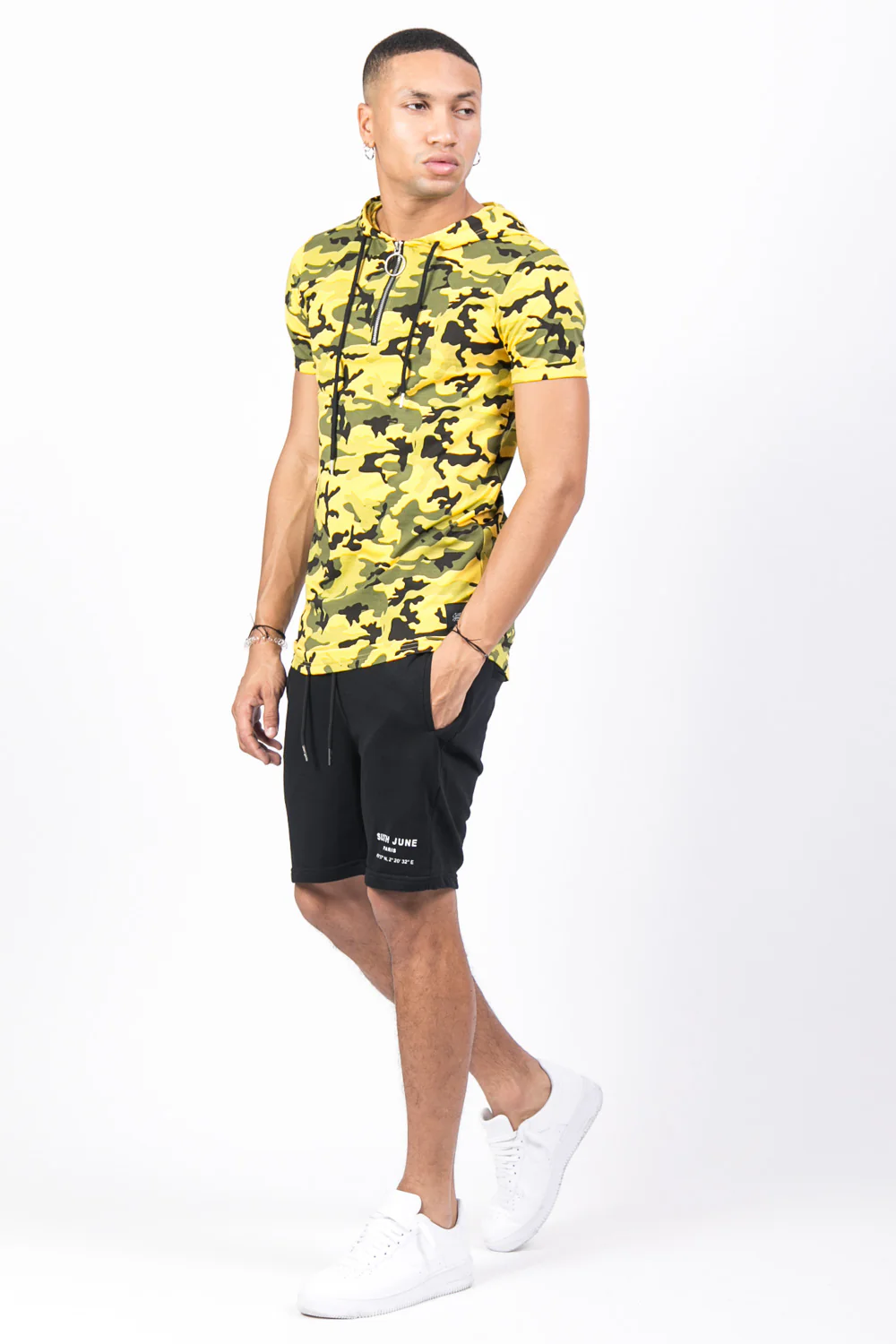 T-shirt camouflage capuche zips jaune - Image 4