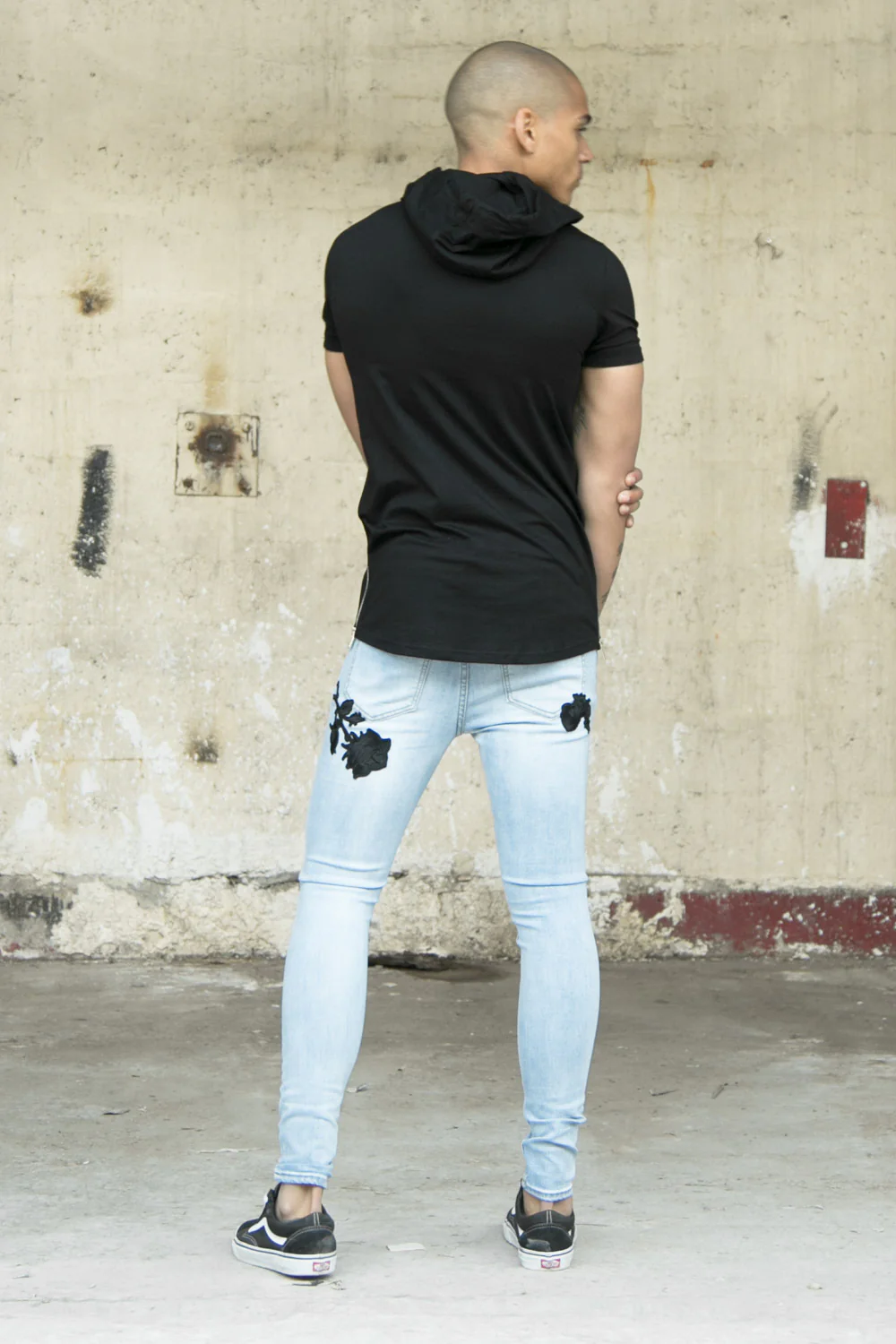 T-shirt capuche moulant zips noir - Image 3