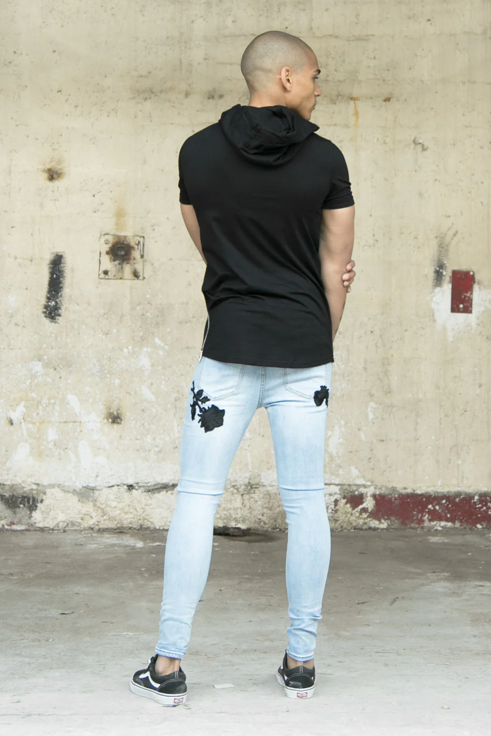 T-shirt capuche moulant zips noir - Image 5