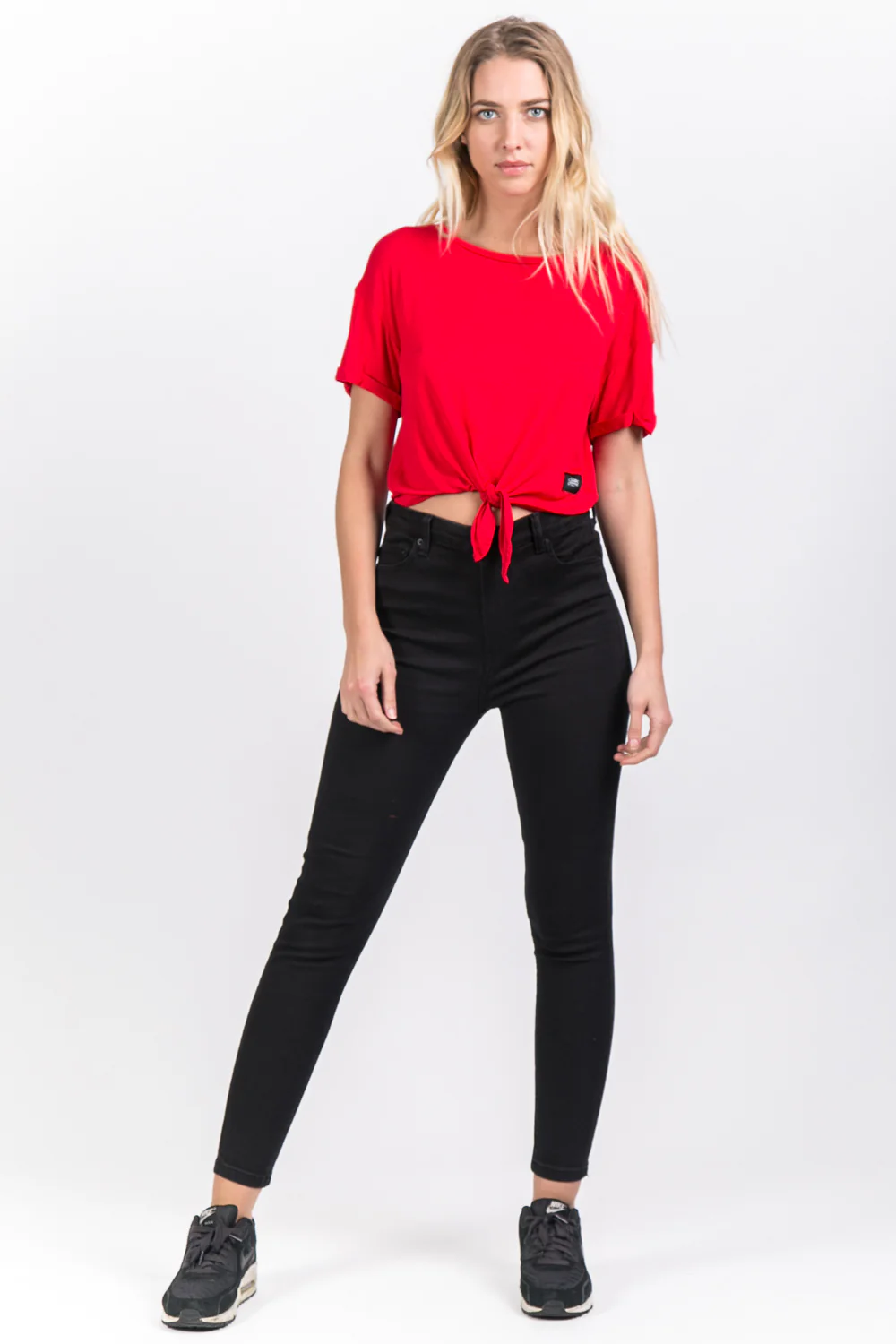 T-shirt crop top noeud rouge - Image 2
