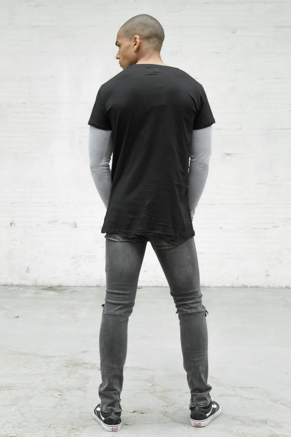 T-shirt doubles manches gothique noir - Image 3
