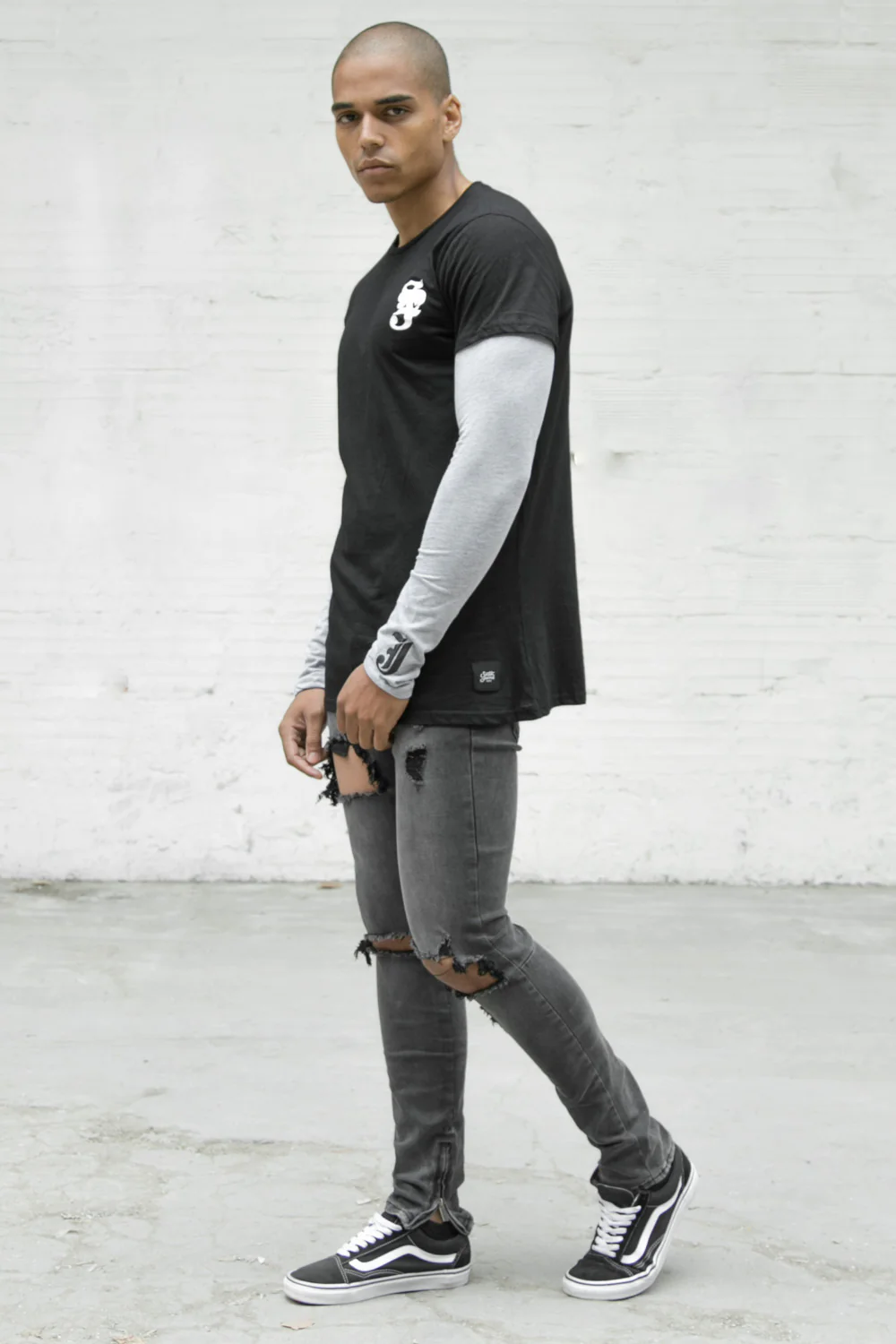 T-shirt doubles manches gothique noir - Image 4