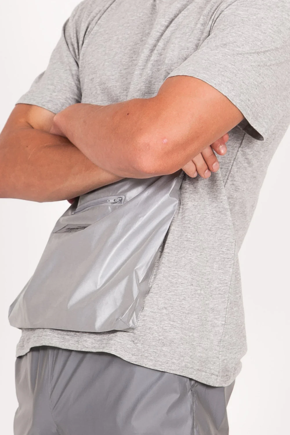 T-shirt réfléchissant grande poche gris - Image 5