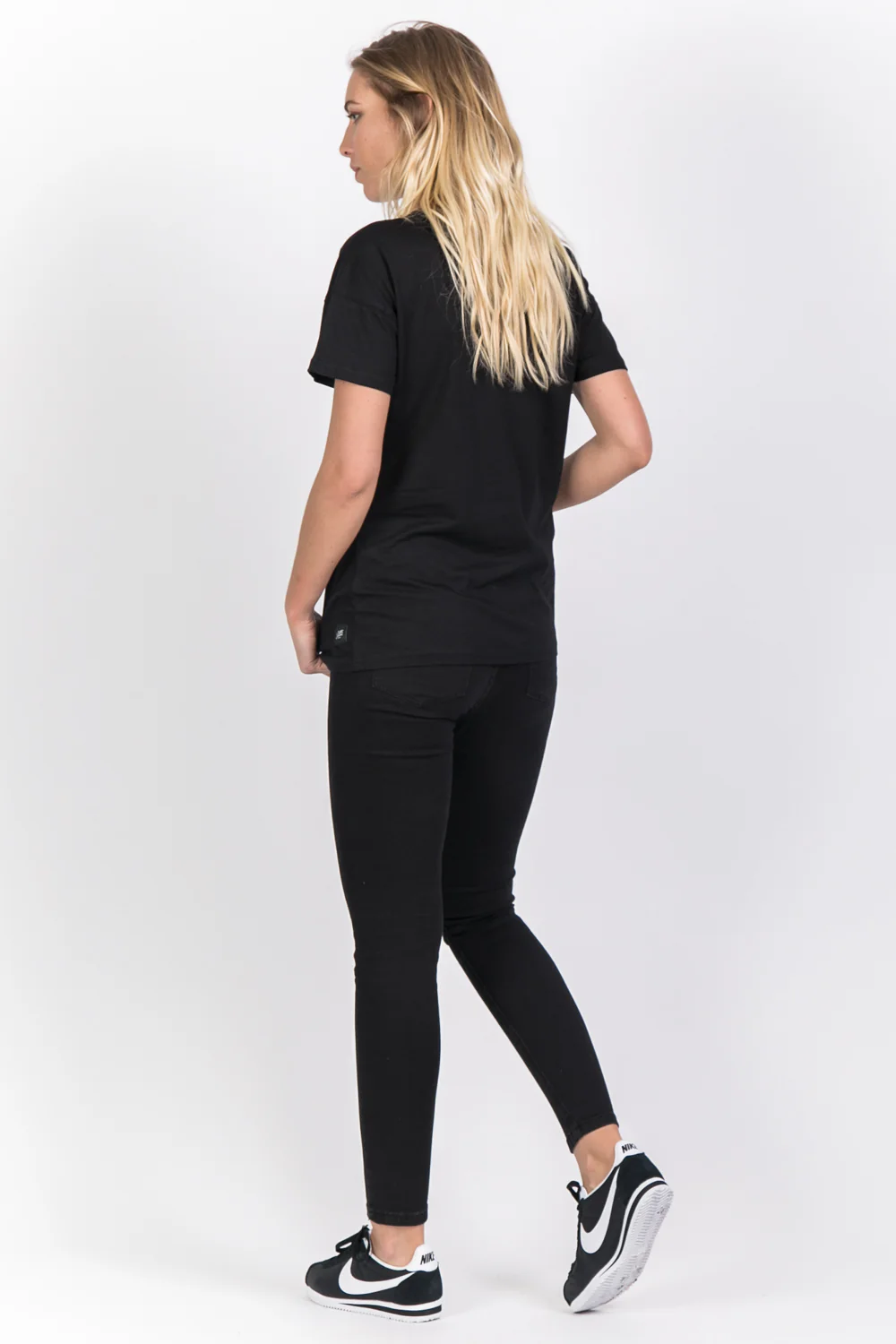 T-shirt imprimé broderies fleurs noir - Image 3
