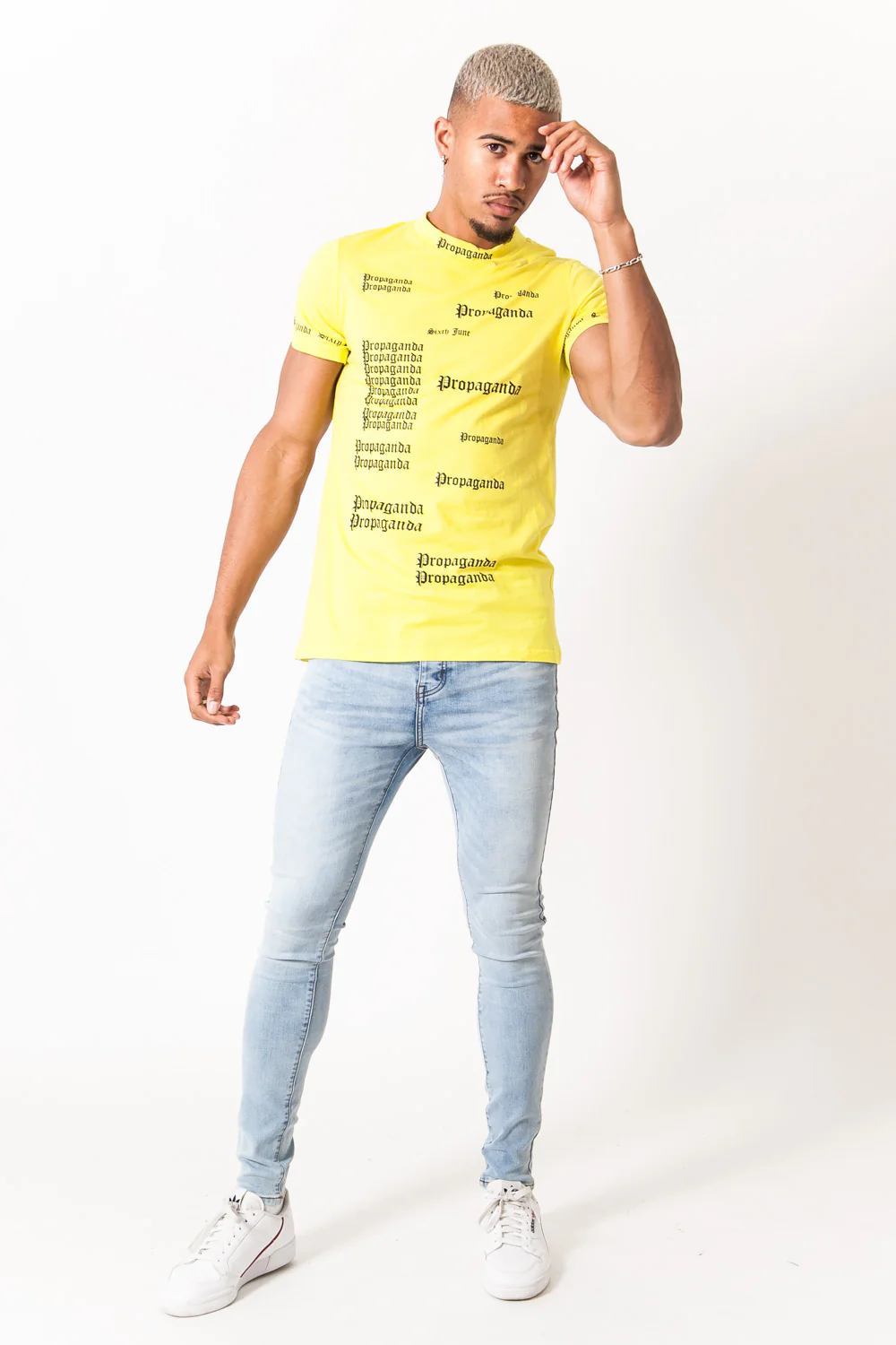 T-shirt imprimé Propaganda gothic jaune - Image 6