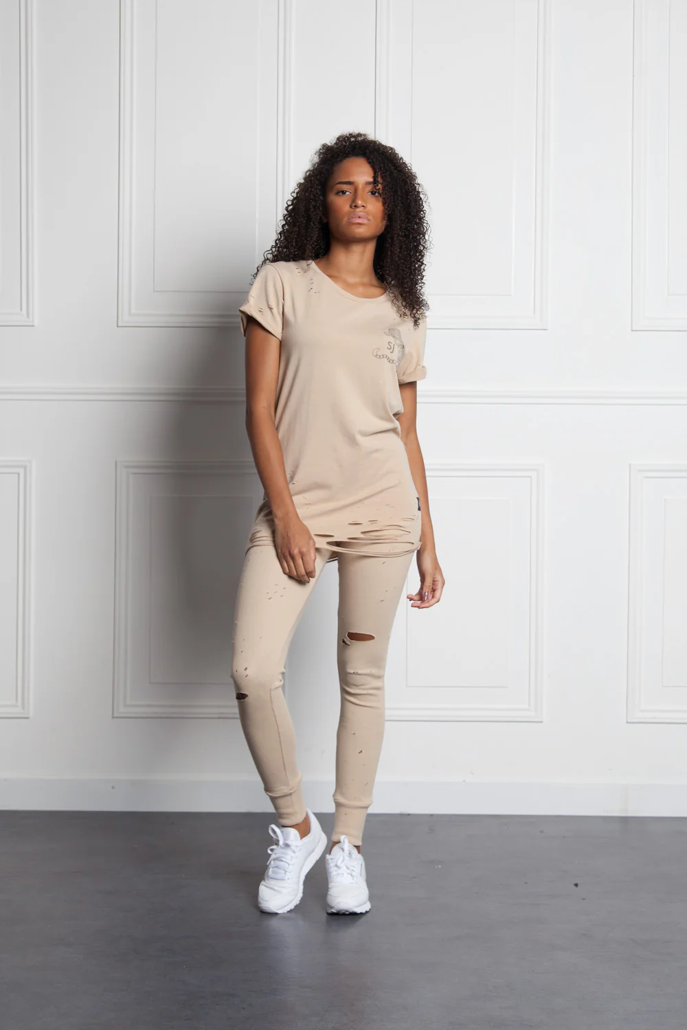 T-shirt imprimés chinois Femme destroy beige W2359VTS - Image 2