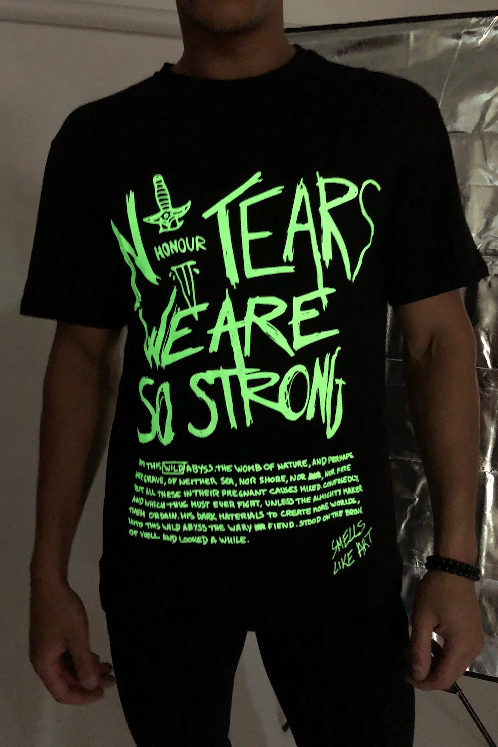 T-Shirt imprimés fluorescents noir - Image 5