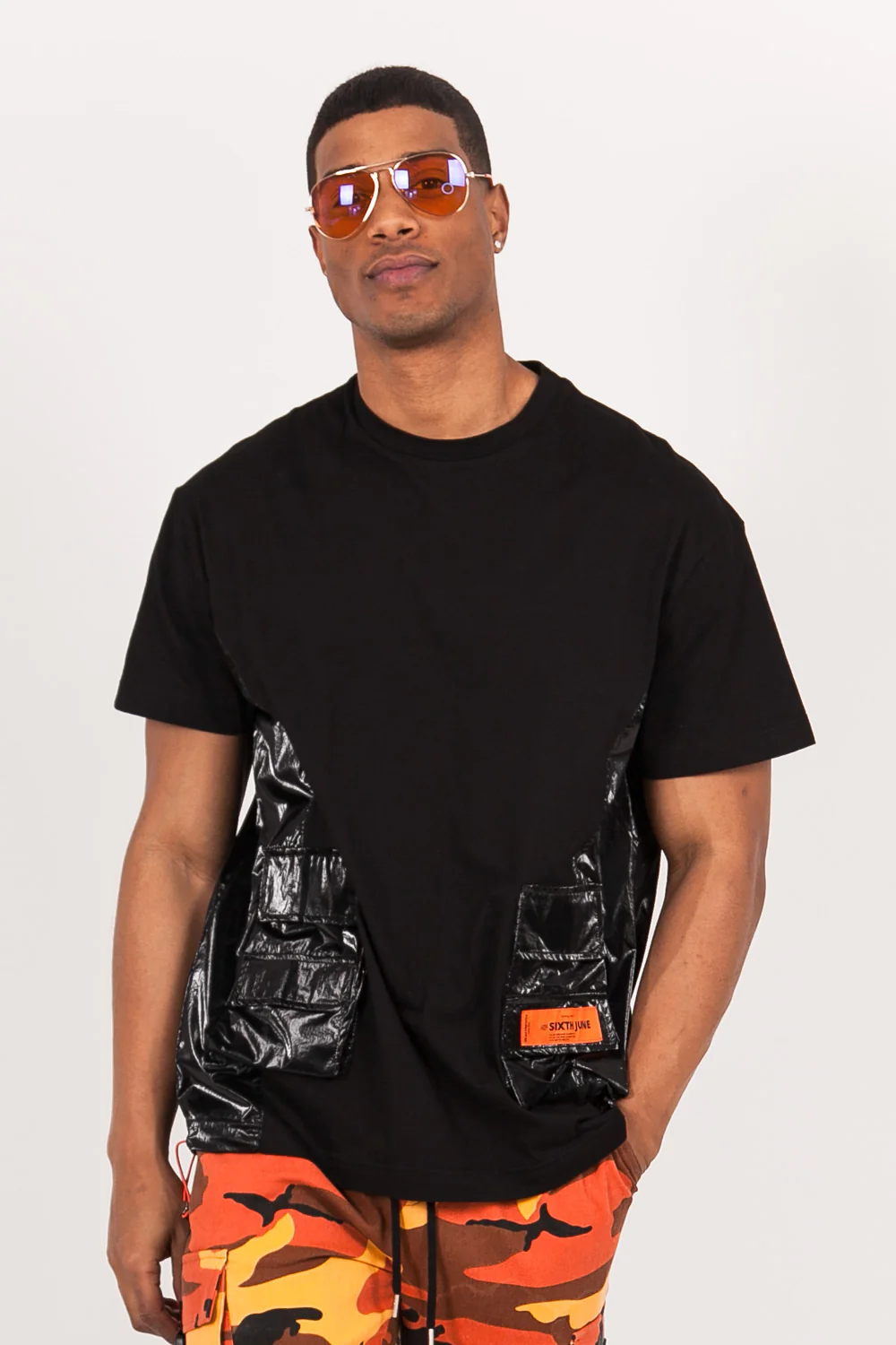 T-shirt multi-poches brillantes noir - Image 2