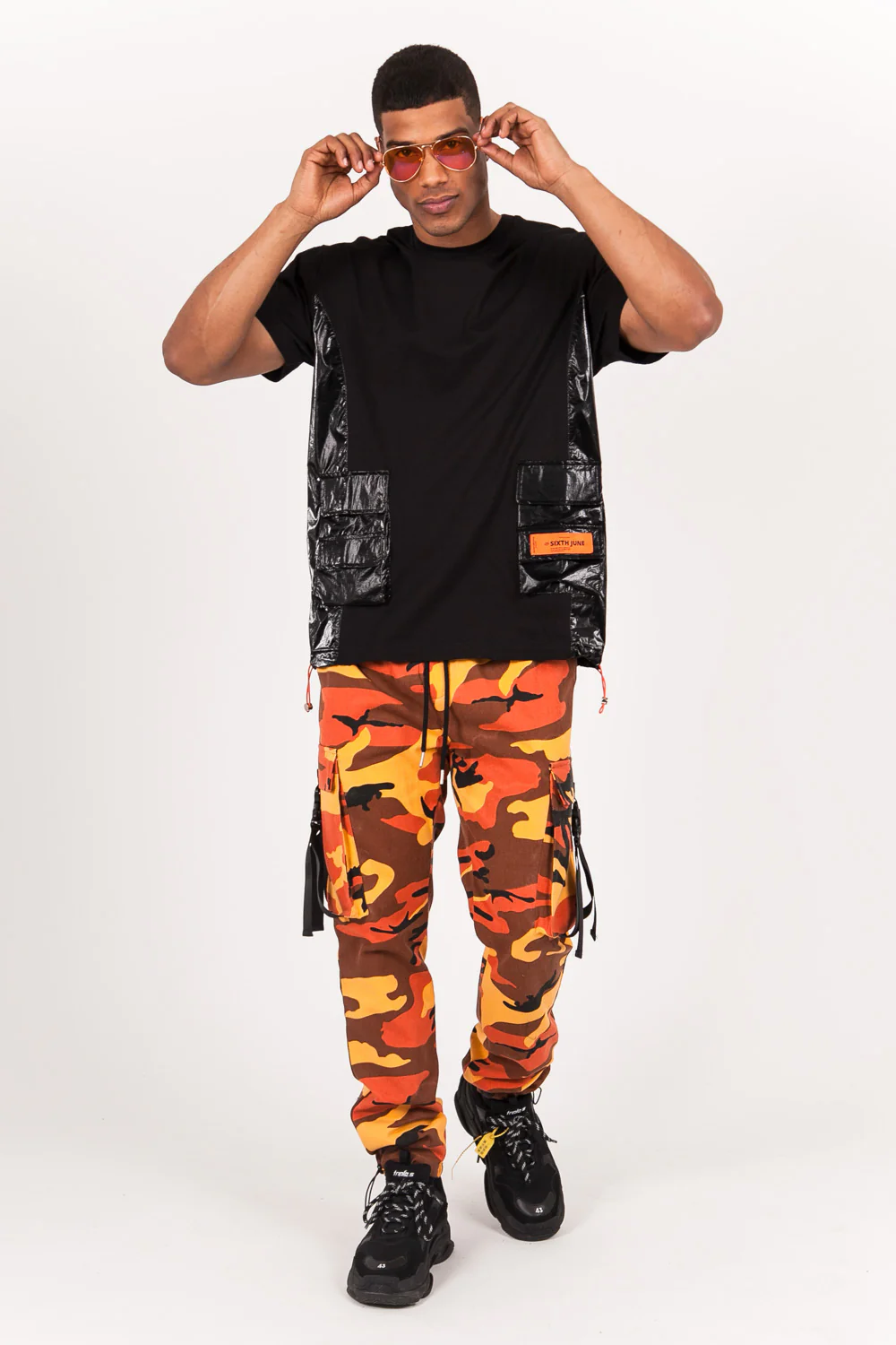 T-shirt multi-poches brillantes noir - Image 6