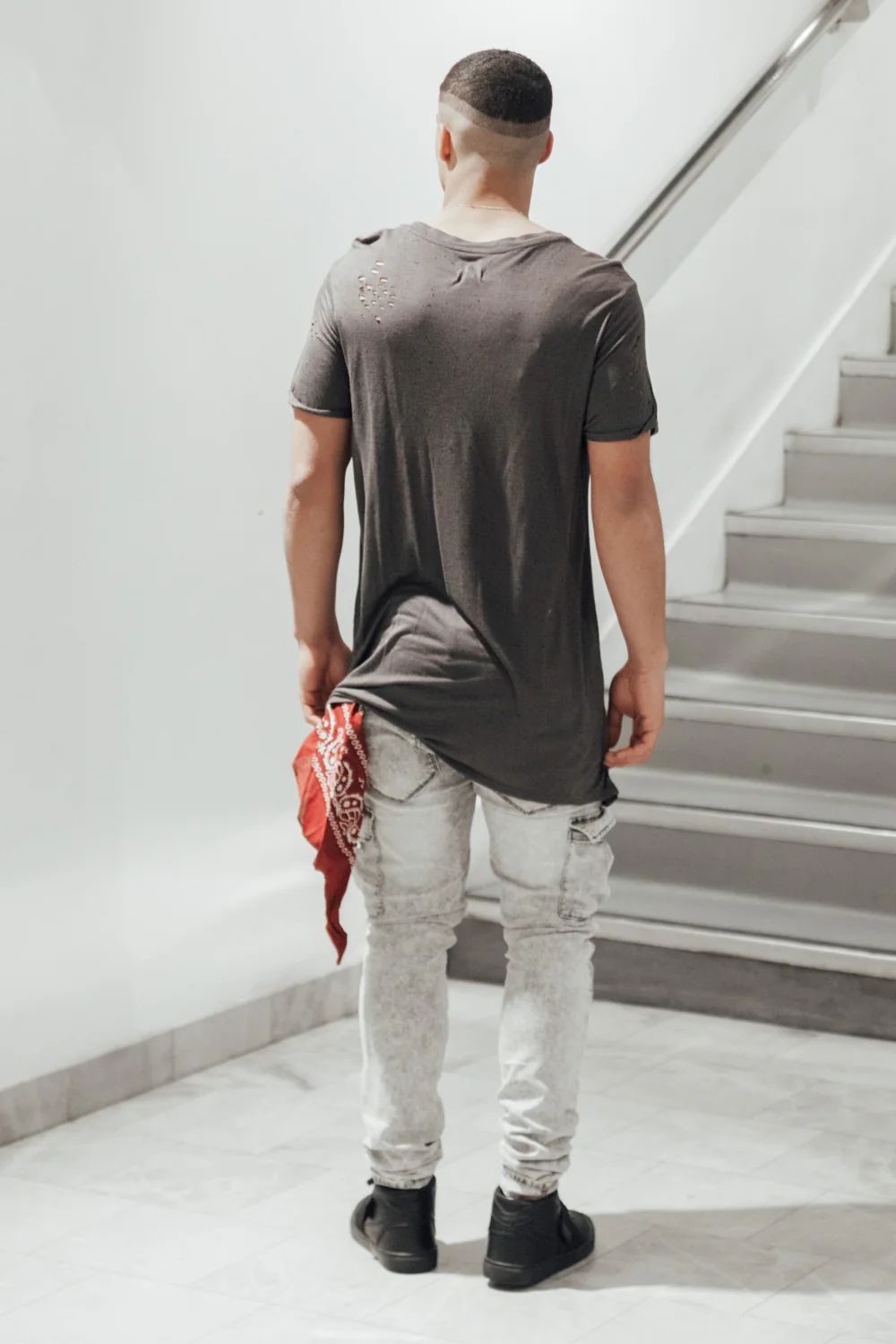 T-shirt oversize moucheté destroy gris foncé M2222VTS - Image 4