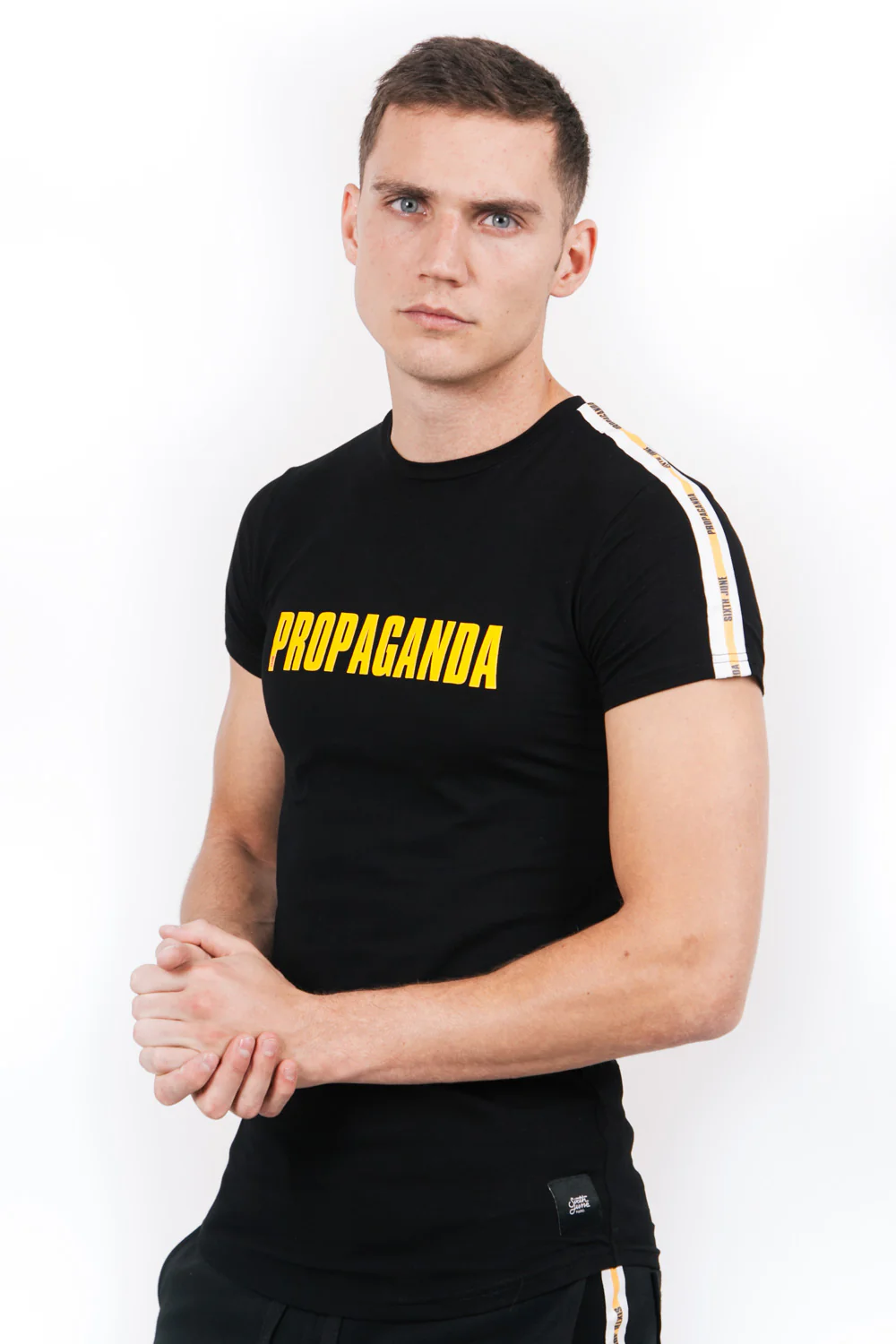 T-shirt Propaganda bandes noir - Image 3