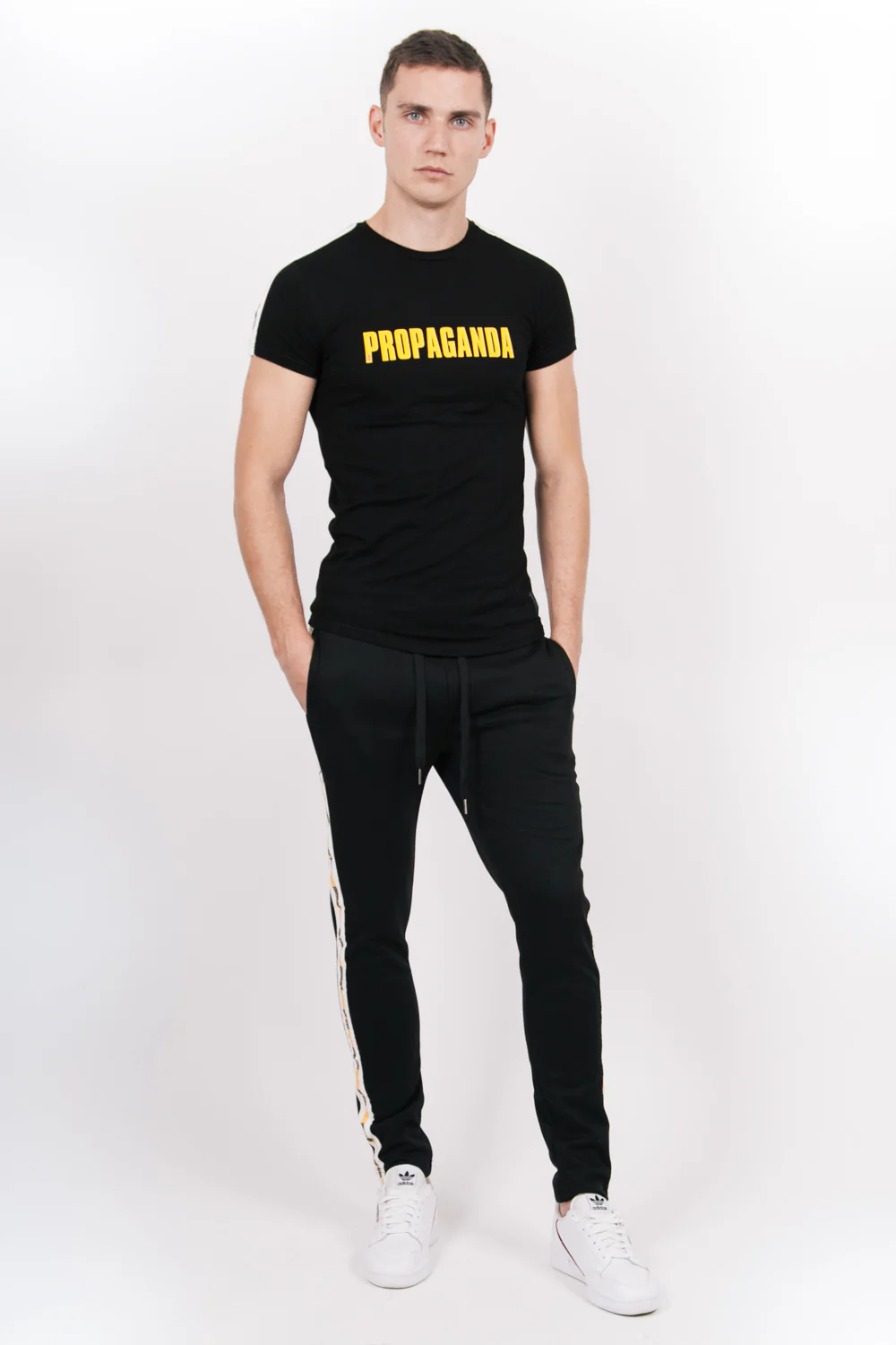 T-shirt Propaganda bandes noir - Image 5
