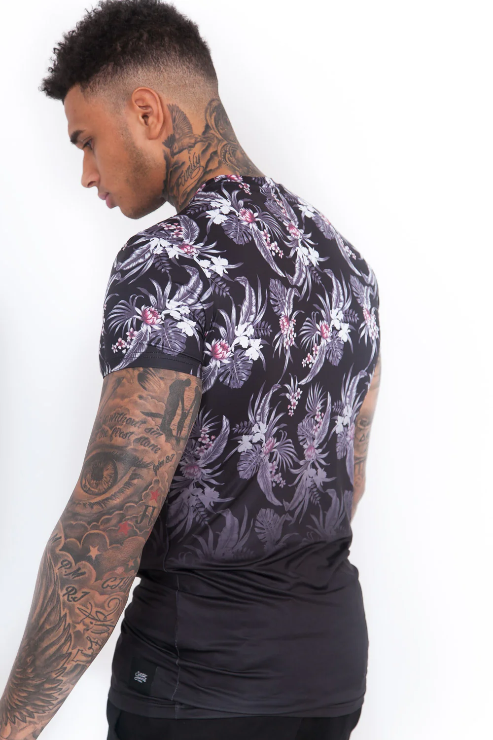 T-Shirt tropical dégradé noir gris - Image 5